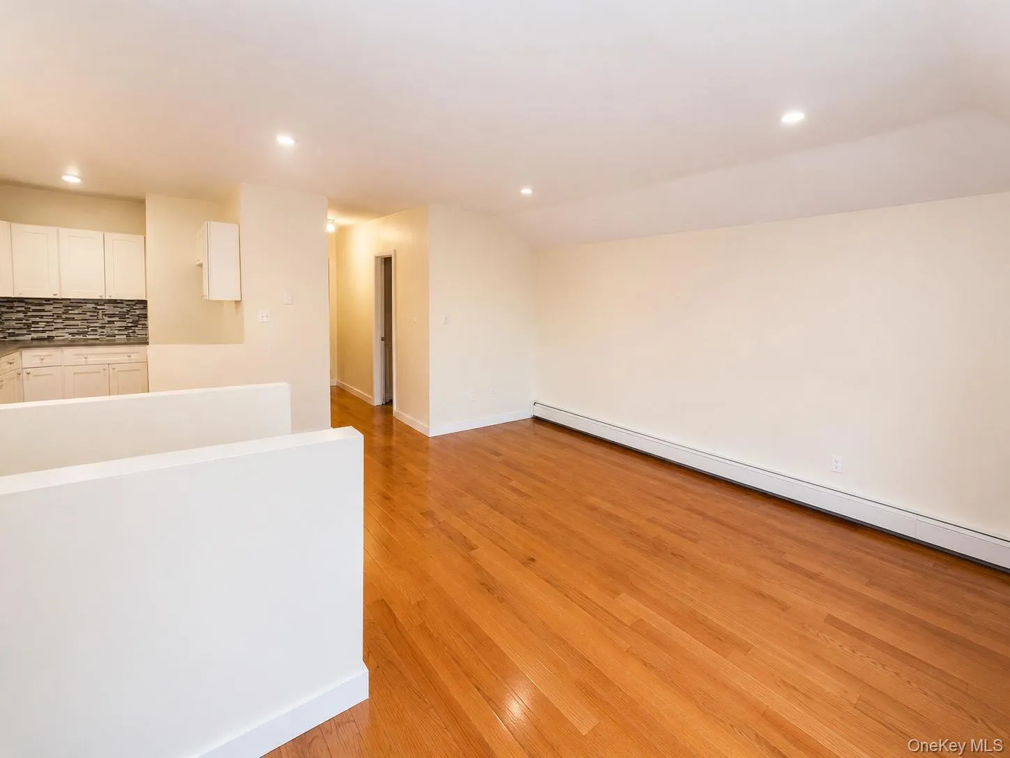 16221 Conduit Avenue, New York, NY, 2 Bedroom Bedrooms, 3 Room Rooms,1 BathroomBathrooms,Residential Lease,For Rent,Conduit,0,1043095 16221 Conduit Avenue, New York, NY, 2 Bedroom Bedrooms, 3 Room Rooms,1 BathroomBathrooms,Residential Lease,For Rent,Conduit,0,1043095