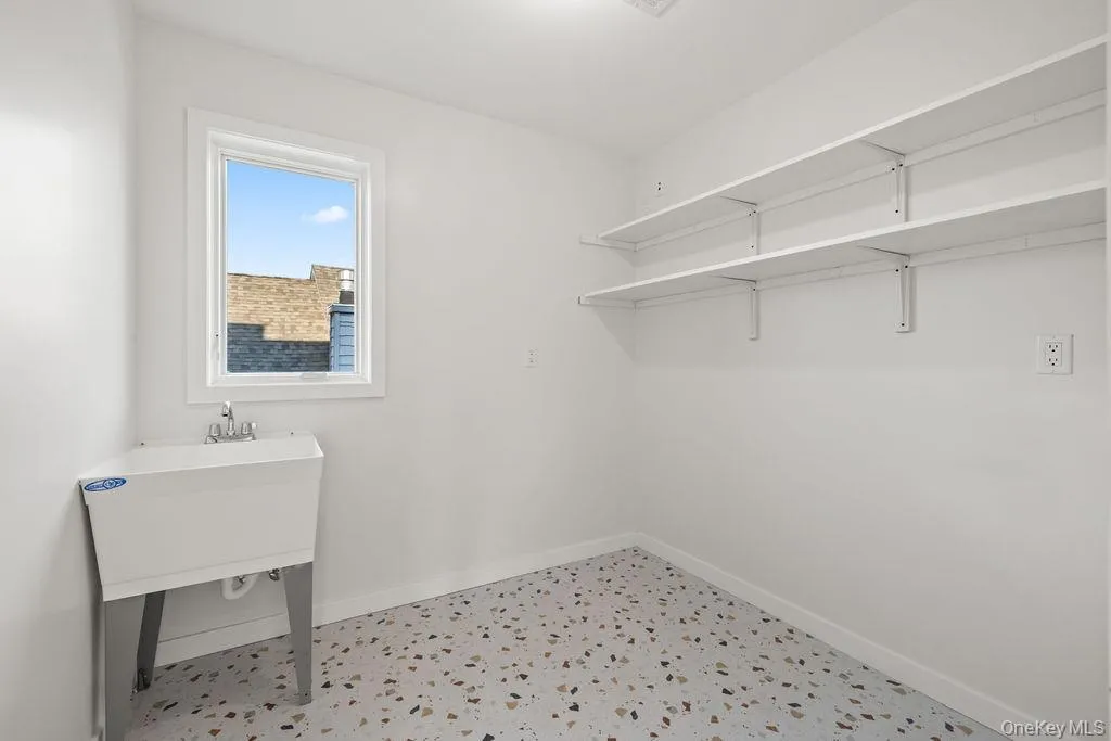466 Central Avenue, Ramapo, NY, 5 Bedrooms Bedrooms, 10 Rooms Rooms,2 BathroomsBathrooms,Residential,For Rent,Central,0,1043097 466 Central Avenue, Ramapo, NY, 5 Bedrooms Bedrooms, 10 Rooms Rooms,2 BathroomsBathrooms,Residential,For Rent,Central,0,1043097