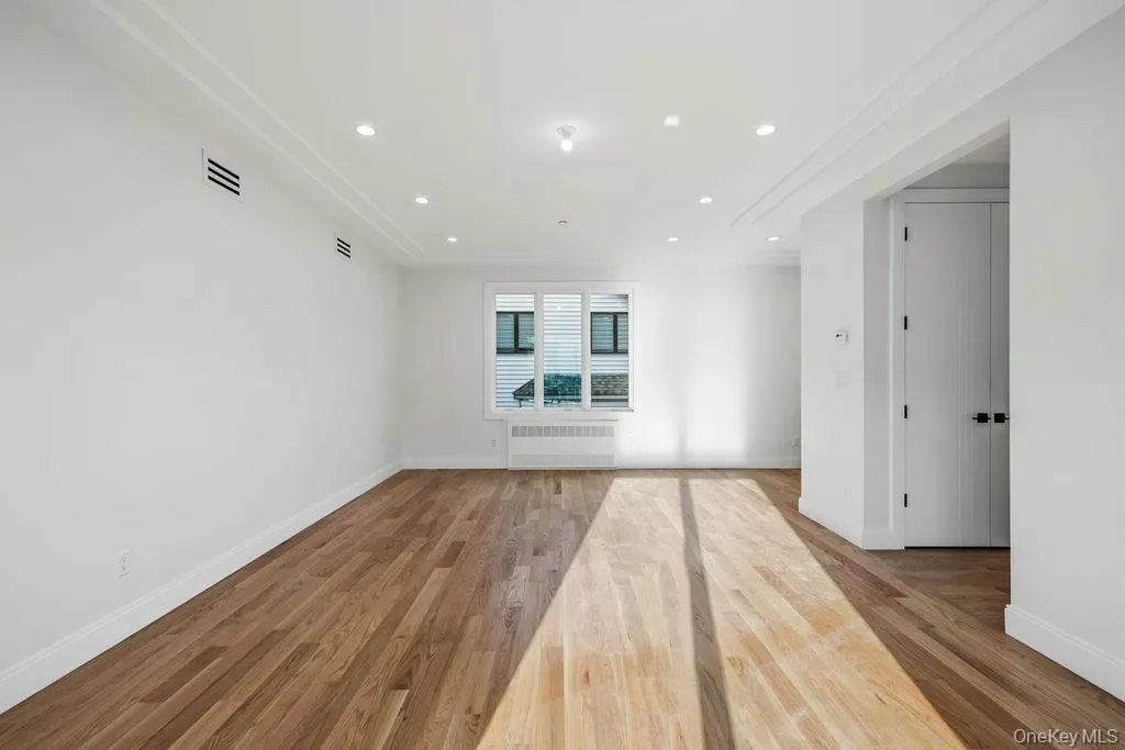 466 Central Avenue, Ramapo, NY, 5 Bedrooms Bedrooms, 10 Rooms Rooms,2 BathroomsBathrooms,Residential,For Rent,Central,0,1043097 466 Central Avenue, Ramapo, NY, 5 Bedrooms Bedrooms, 10 Rooms Rooms,2 BathroomsBathrooms,Residential,For Rent,Central,0,1043097