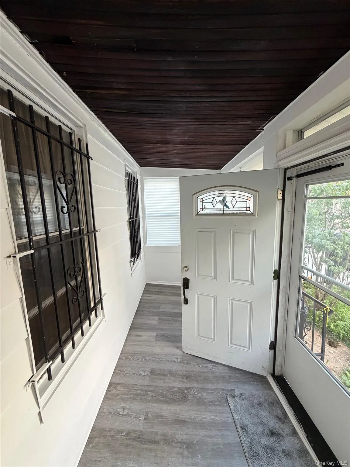 4529 Carpenter Avenue, New York, NY, 3 Bedrooms Bedrooms, 9 Rooms Rooms,1 BathroomBathrooms,Residential Lease,For Rent,Carpenter,0,1043099 4529 Carpenter Avenue, New York, NY, 3 Bedrooms Bedrooms, 9 Rooms Rooms,1 BathroomBathrooms,Residential Lease,For Rent,Carpenter,0,1043099
