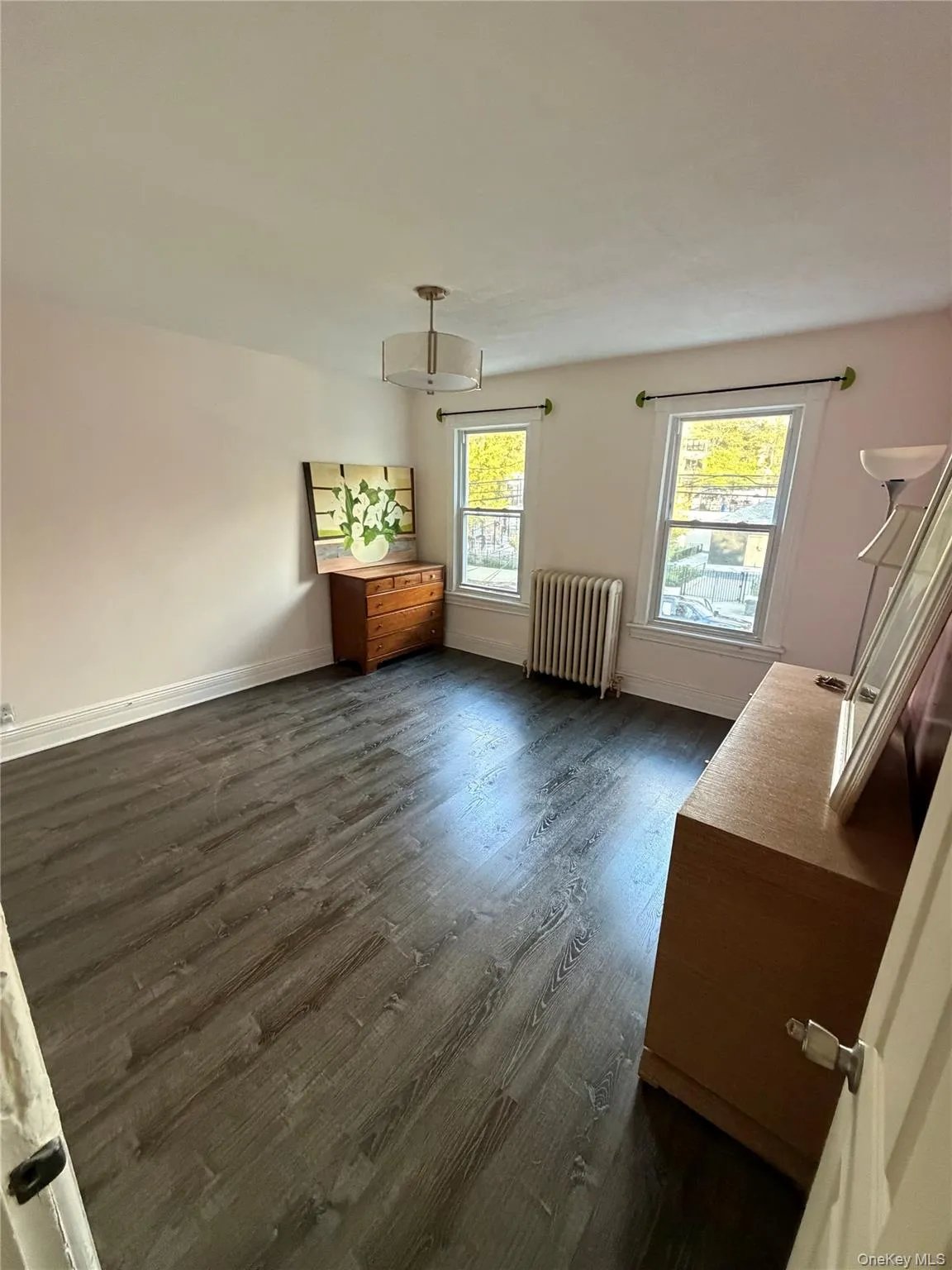 4529 Carpenter Avenue, New York, NY, 3 Bedrooms Bedrooms, 9 Rooms Rooms,1 BathroomBathrooms,Residential Lease,For Rent,Carpenter,0,1043099 4529 Carpenter Avenue, New York, NY, 3 Bedrooms Bedrooms, 9 Rooms Rooms,1 BathroomBathrooms,Residential Lease,For Rent,Carpenter,0,1043099