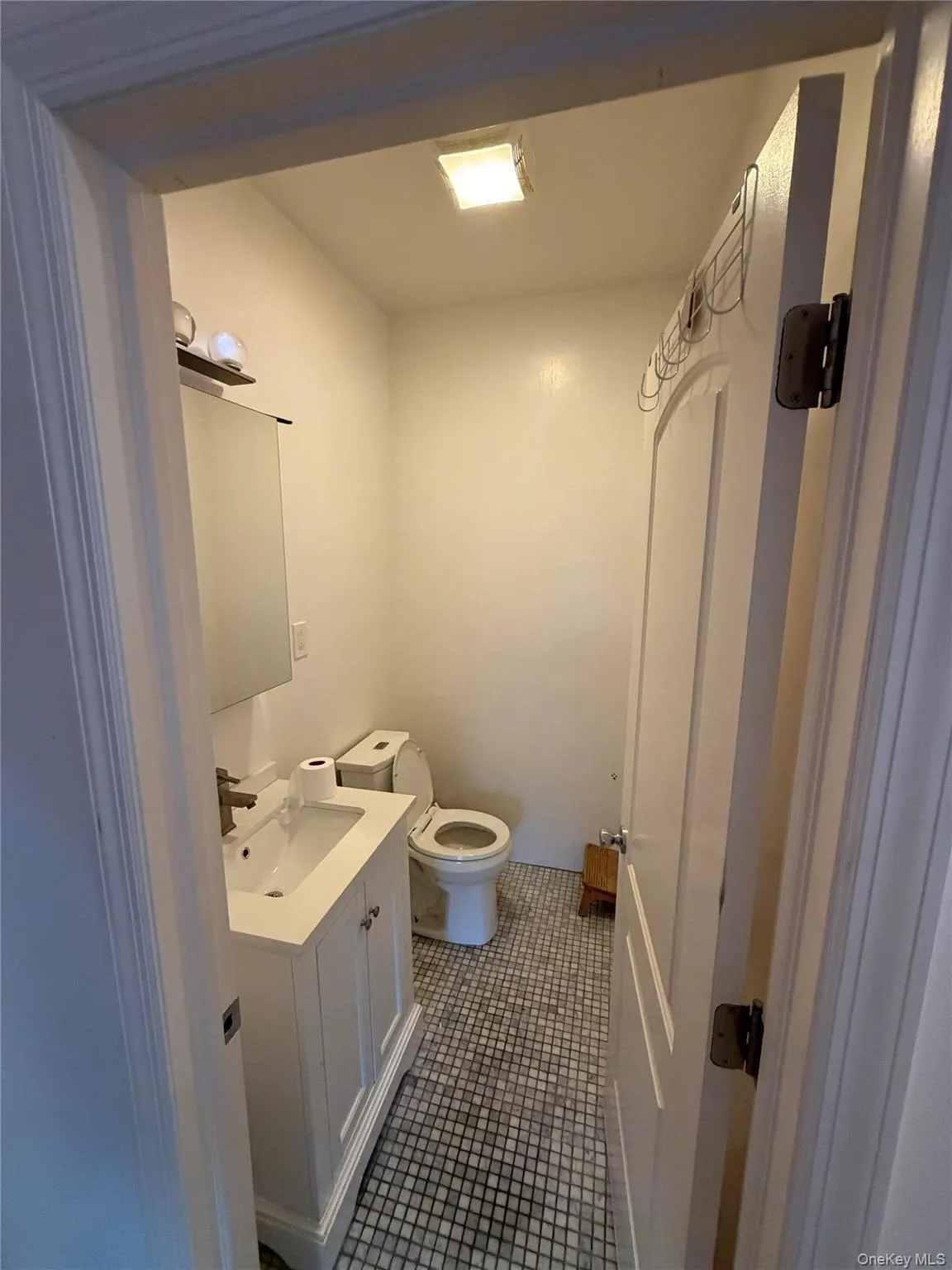4529 Carpenter Avenue, New York, NY, 3 Bedrooms Bedrooms, 9 Rooms Rooms,1 BathroomBathrooms,Residential Lease,For Rent,Carpenter,0,1043099 4529 Carpenter Avenue, New York, NY, 3 Bedrooms Bedrooms, 9 Rooms Rooms,1 BathroomBathrooms,Residential Lease,For Rent,Carpenter,0,1043099