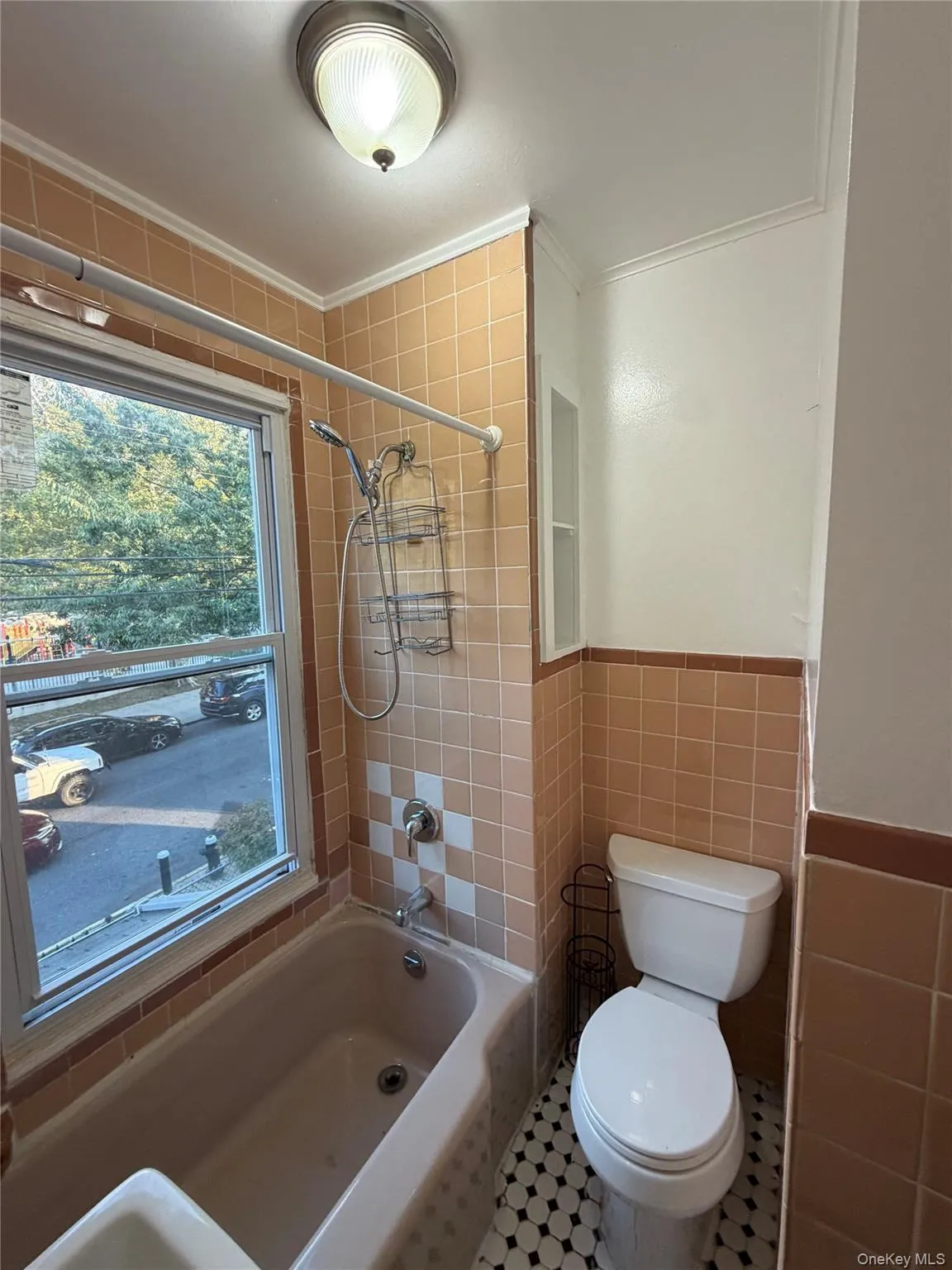 4529 Carpenter Avenue, New York, NY, 3 Bedrooms Bedrooms, 9 Rooms Rooms,1 BathroomBathrooms,Residential Lease,For Rent,Carpenter,0,1043099 4529 Carpenter Avenue, New York, NY, 3 Bedrooms Bedrooms, 9 Rooms Rooms,1 BathroomBathrooms,Residential Lease,For Rent,Carpenter,0,1043099