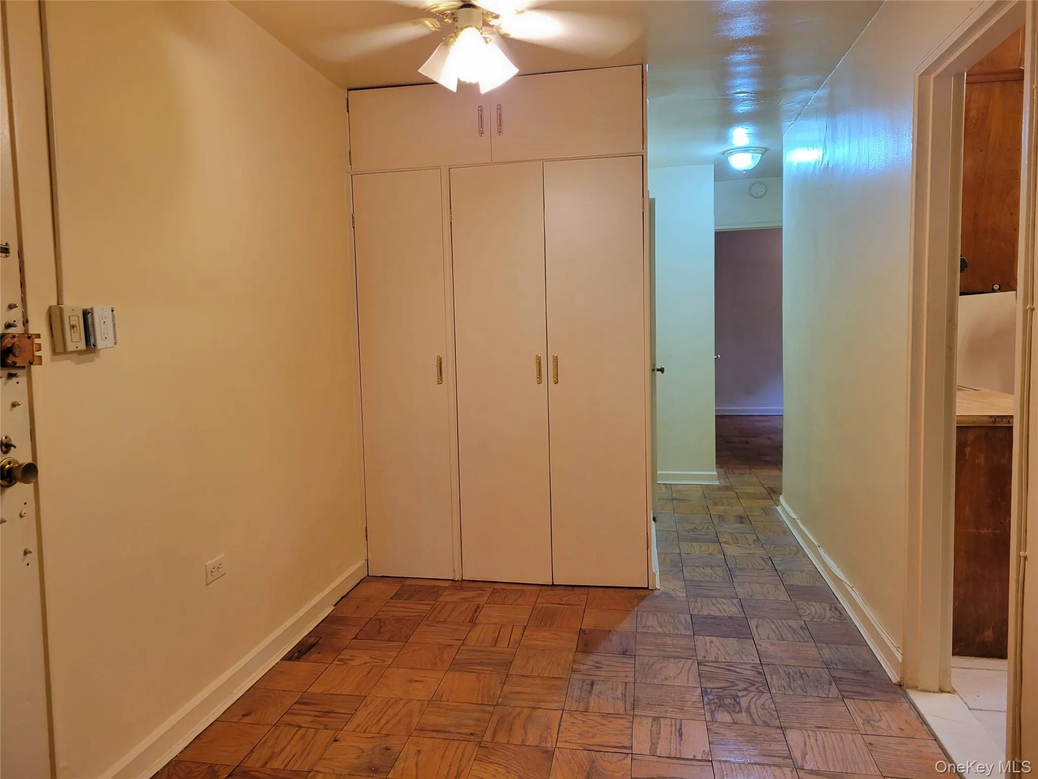 99-14 59th Avenue, New York, NY, 1 Bedroom Bedrooms, 4 Rooms Rooms,1 BathroomBathrooms,Residential,For Rent,59th,0,1043104 99-14 59th Avenue, New York, NY, 1 Bedroom Bedrooms, 4 Rooms Rooms,1 BathroomBathrooms,Residential,For Rent,59th,0,1043104