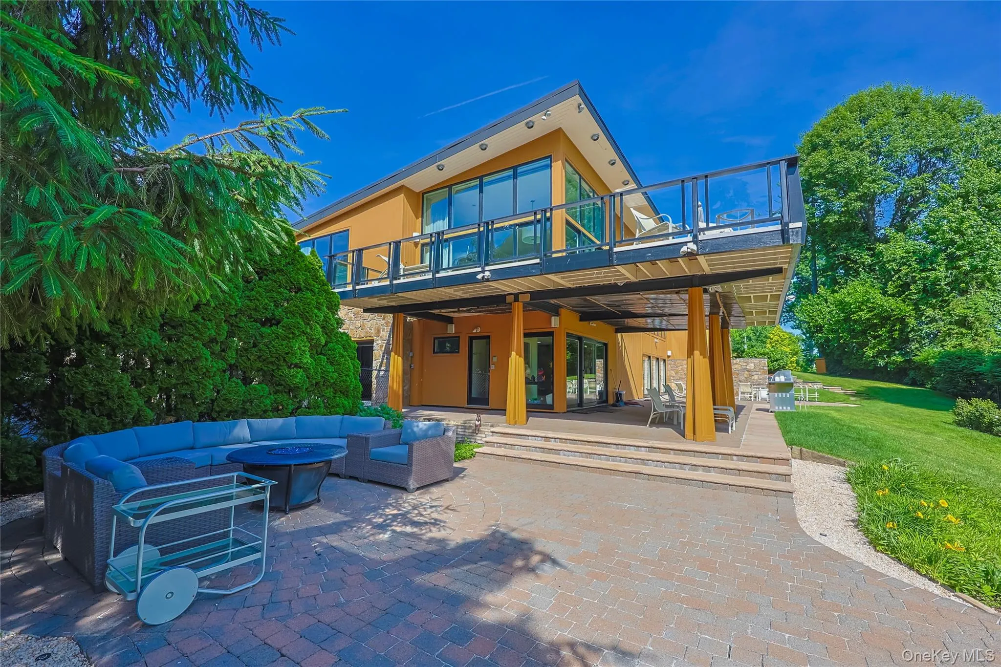 21 Lake Rd, North Hempstead, NY, 7 Bedrooms Bedrooms, 18 Rooms Rooms,6 BathroomsBathrooms,Residential,For Rent,Lake Rd,0,1043107 21 Lake Rd, North Hempstead, NY, 7 Bedrooms Bedrooms, 18 Rooms Rooms,6 BathroomsBathrooms,Residential,For Rent,Lake Rd,0,1043107