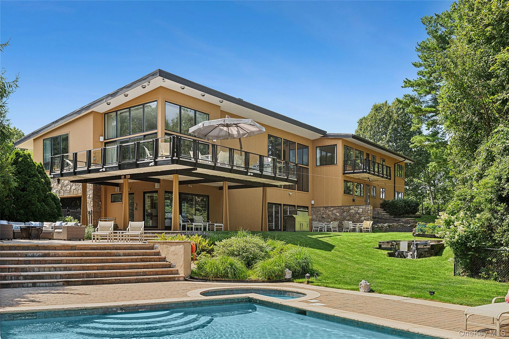 21 Lake Rd, North Hempstead, NY, 7 Bedrooms Bedrooms, 18 Rooms Rooms,6 BathroomsBathrooms,Residential,For Rent,Lake Rd,0,1043107 21 Lake Rd, North Hempstead, NY, 7 Bedrooms Bedrooms, 18 Rooms Rooms,6 BathroomsBathrooms,Residential,For Rent,Lake Rd,0,1043107