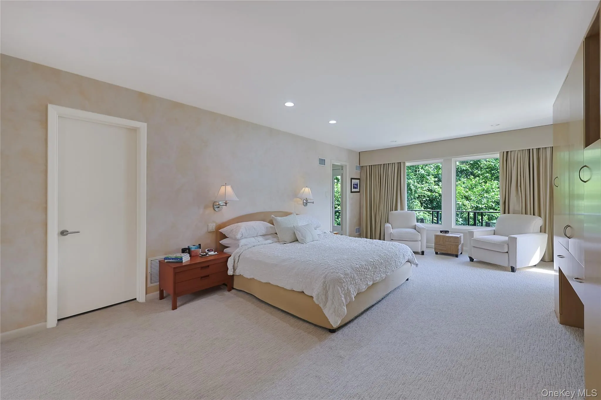 21 Lake Rd, North Hempstead, NY, 7 Bedrooms Bedrooms, 18 Rooms Rooms,6 BathroomsBathrooms,Residential,For Rent,Lake Rd,0,1043107 21 Lake Rd, North Hempstead, NY, 7 Bedrooms Bedrooms, 18 Rooms Rooms,6 BathroomsBathrooms,Residential,For Rent,Lake Rd,0,1043107
