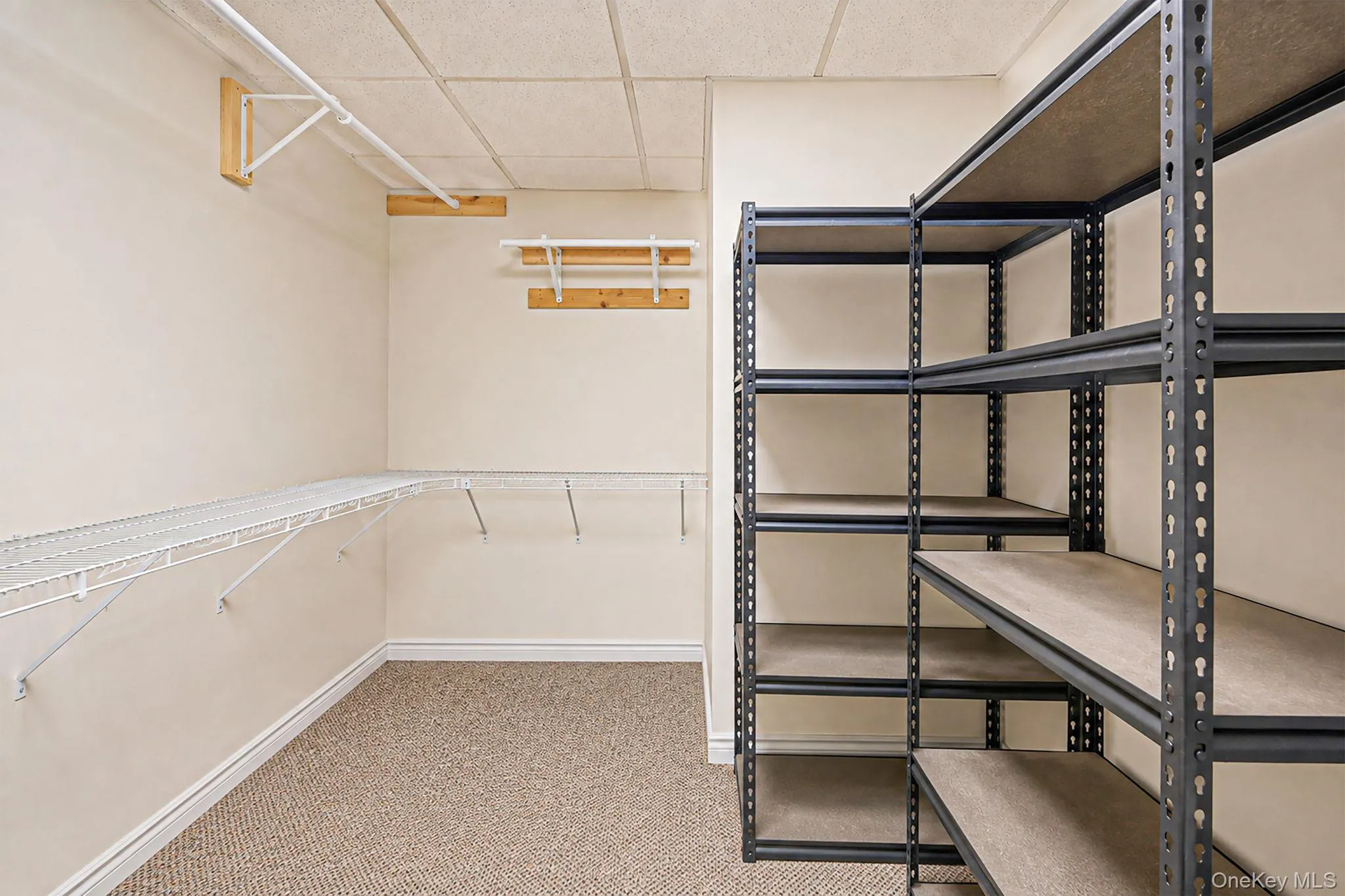 16 Jesse Way, Brookhaven, NY, 4 Bedrooms Bedrooms, 12 Rooms Rooms,2 BathroomsBathrooms,Residential,For Rent,Jesse,0,1043108 16 Jesse Way, Brookhaven, NY, 4 Bedrooms Bedrooms, 12 Rooms Rooms,2 BathroomsBathrooms,Residential,For Rent,Jesse,0,1043108