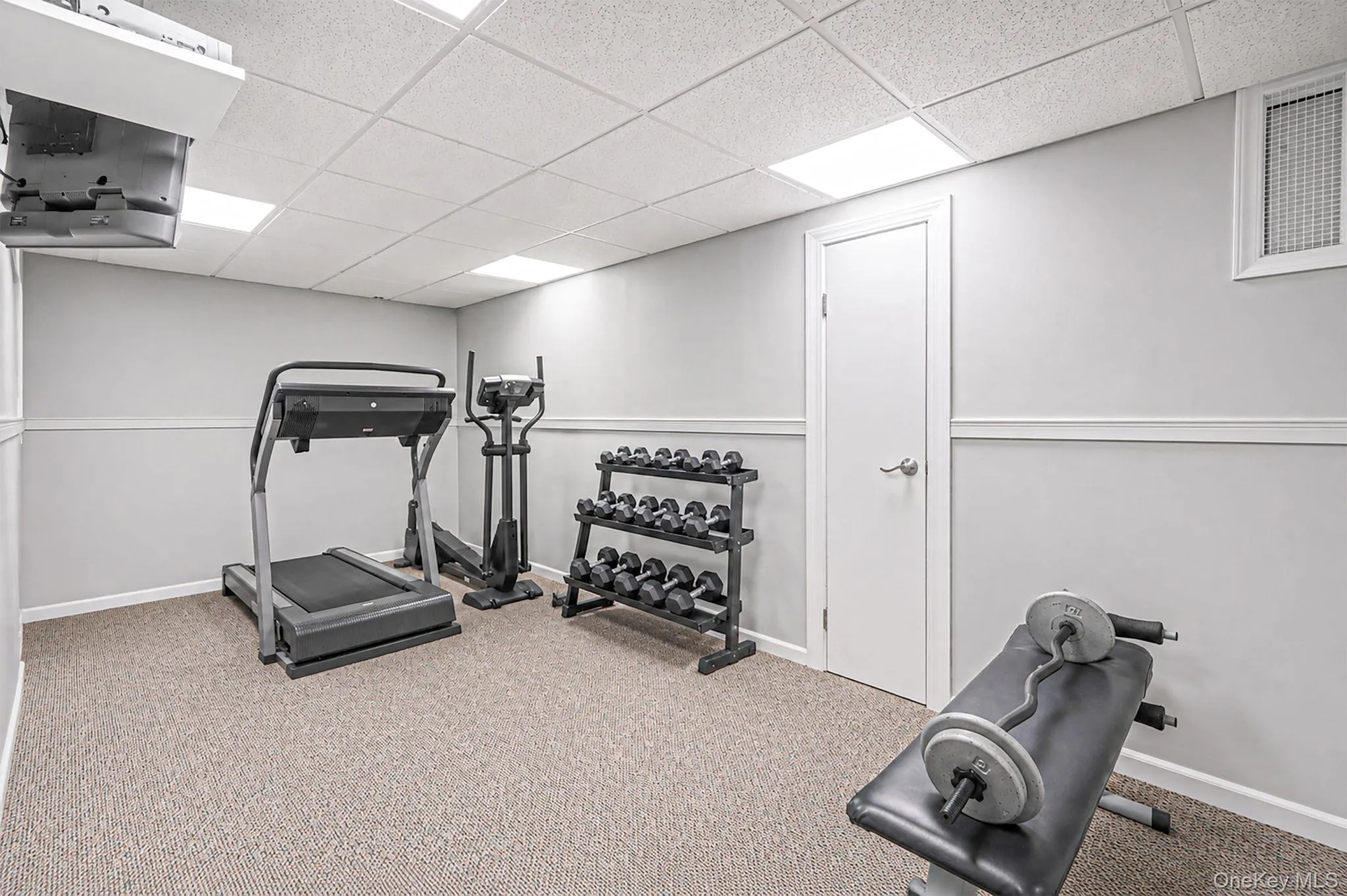 16 Jesse Way, Brookhaven, NY, 4 Bedrooms Bedrooms, 12 Rooms Rooms,2 BathroomsBathrooms,Residential,For Rent,Jesse,0,1043108 16 Jesse Way, Brookhaven, NY, 4 Bedrooms Bedrooms, 12 Rooms Rooms,2 BathroomsBathrooms,Residential,For Rent,Jesse,0,1043108