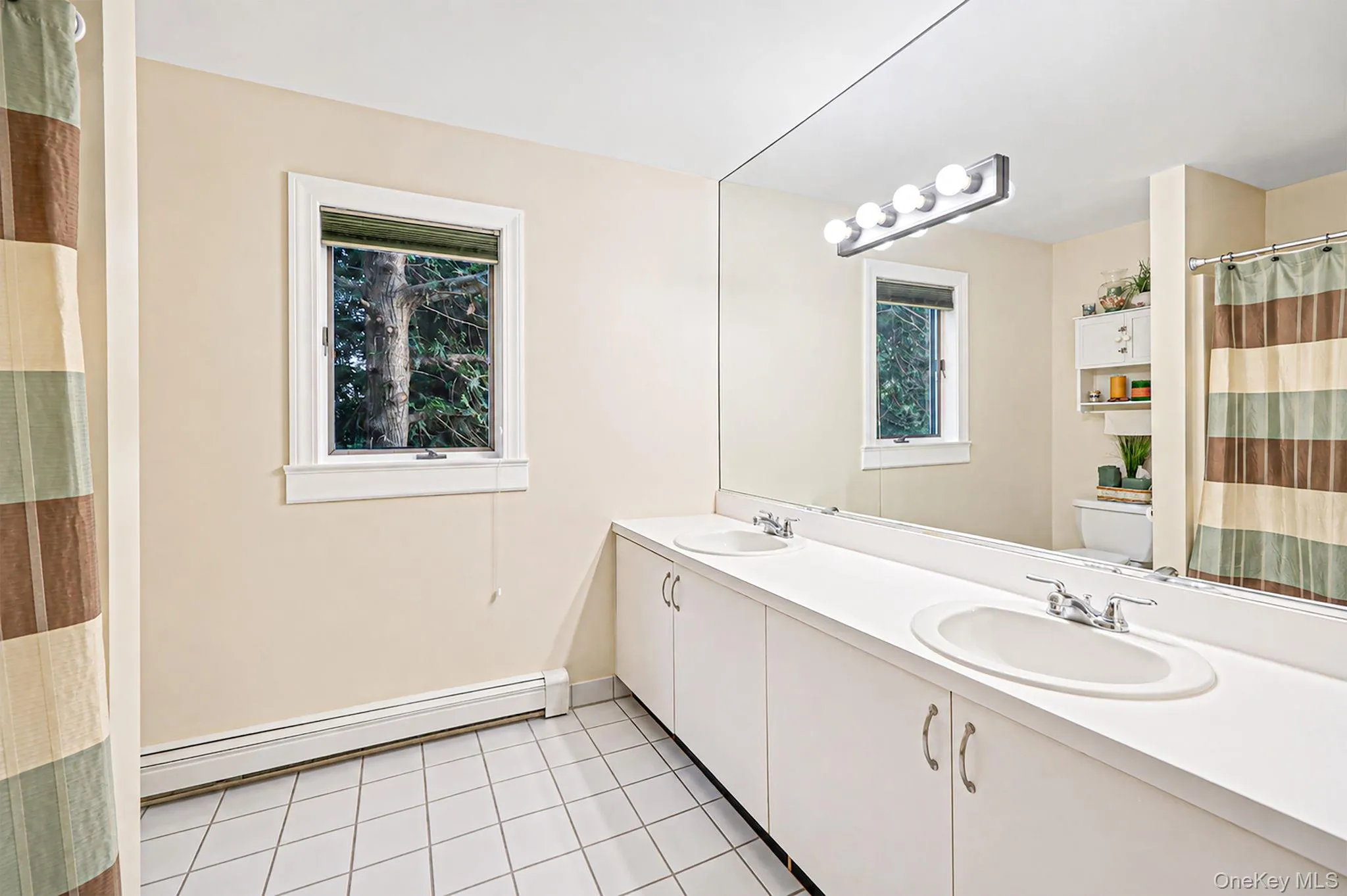 16 Jesse Way, Brookhaven, NY, 4 Bedrooms Bedrooms, 12 Rooms Rooms,2 BathroomsBathrooms,Residential,For Rent,Jesse,0,1043108 16 Jesse Way, Brookhaven, NY, 4 Bedrooms Bedrooms, 12 Rooms Rooms,2 BathroomsBathrooms,Residential,For Rent,Jesse,0,1043108