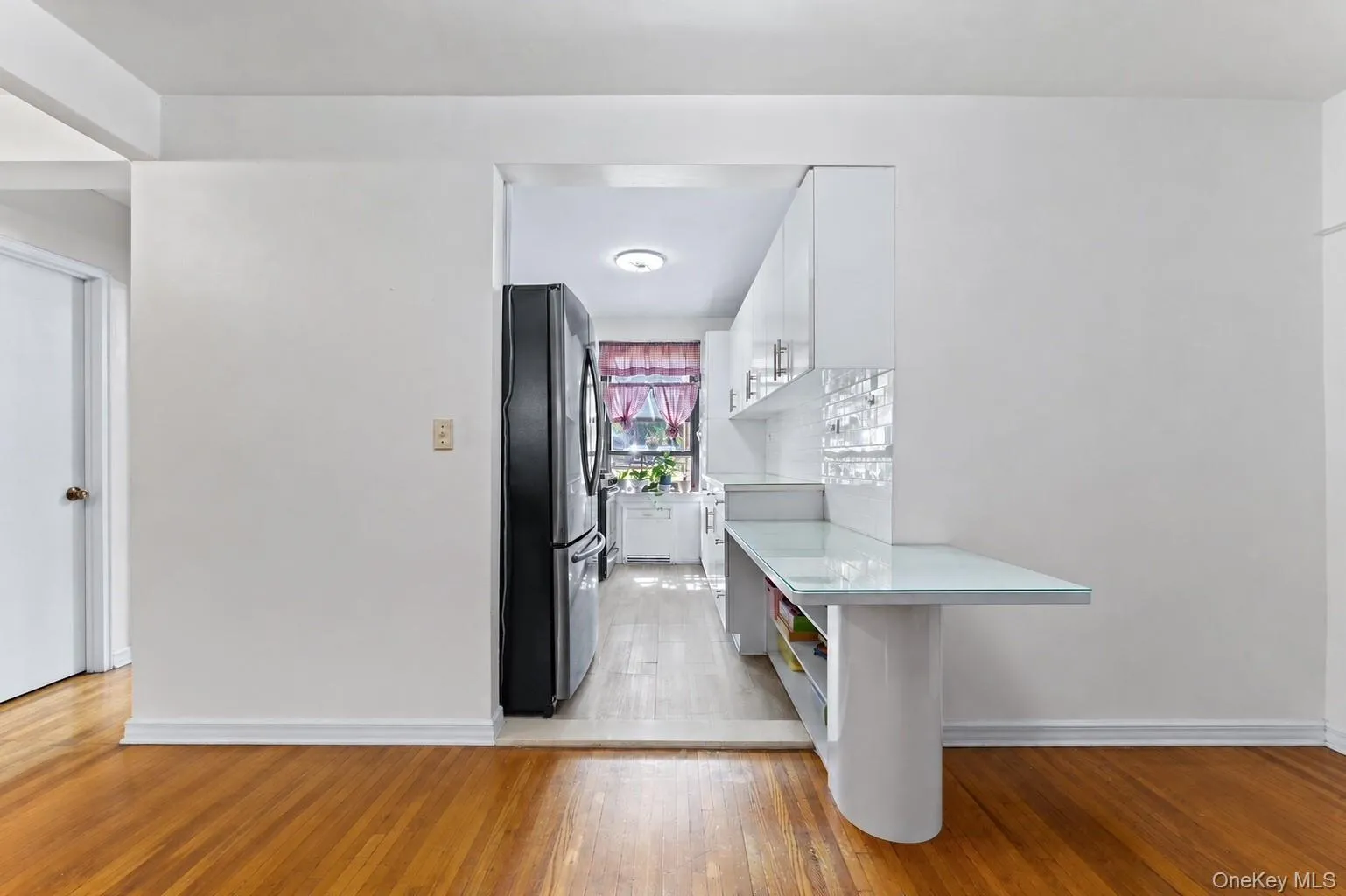 211-02 73rd Avenue, New York, NY, 2 Bedrooms Bedrooms, 5 Rooms Rooms,1 BathroomBathrooms,Residential,For Rent,73rd,0,1043109 211-02 73rd Avenue, New York, NY, 2 Bedrooms Bedrooms, 5 Rooms Rooms,1 BathroomBathrooms,Residential,For Rent,73rd,0,1043109