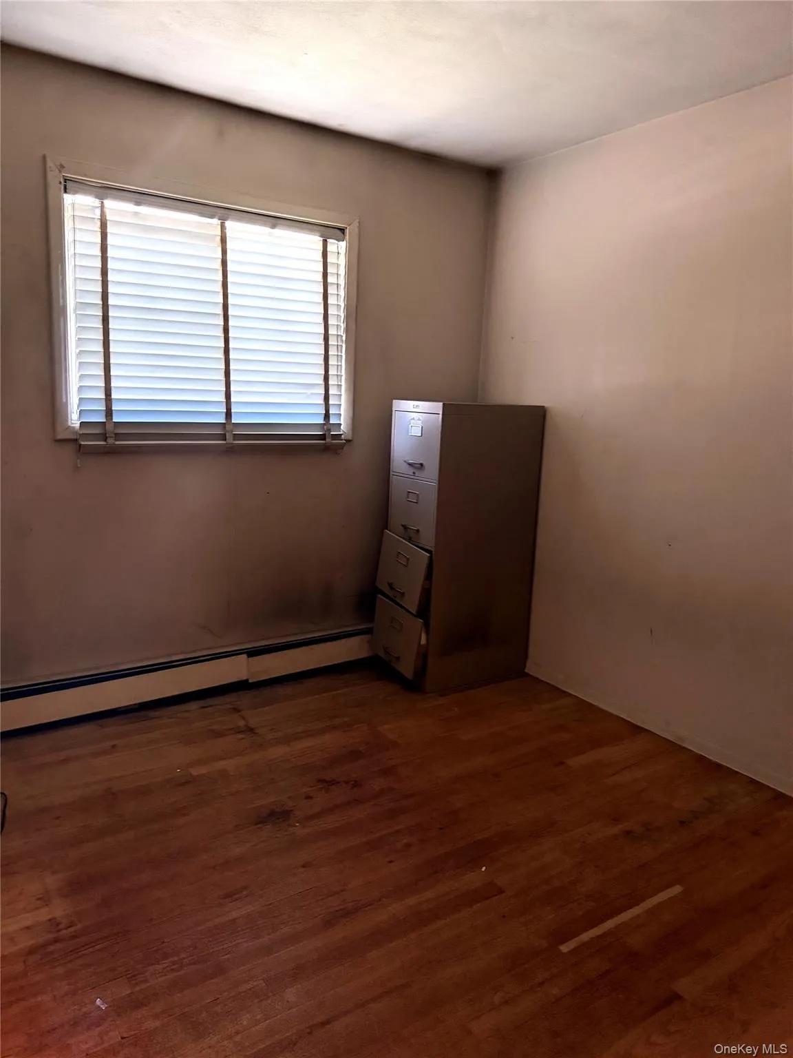 916 PARK Avenue, North Hempstead, NY, 3 Bedrooms Bedrooms, 6 Rooms Rooms,2 BathroomsBathrooms,Residential,For Rent,PARK,0,1043111 916 PARK Avenue, North Hempstead, NY, 3 Bedrooms Bedrooms, 6 Rooms Rooms,2 BathroomsBathrooms,Residential,For Rent,PARK,0,1043111