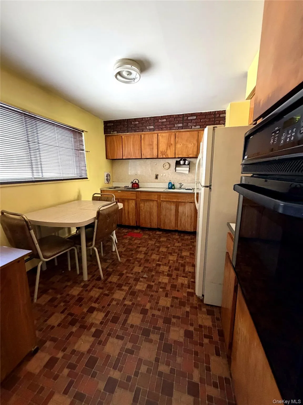 916 PARK Avenue, North Hempstead, NY, 3 Bedrooms Bedrooms, 6 Rooms Rooms,2 BathroomsBathrooms,Residential,For Rent,PARK,0,1043111 916 PARK Avenue, North Hempstead, NY, 3 Bedrooms Bedrooms, 6 Rooms Rooms,2 BathroomsBathrooms,Residential,For Rent,PARK,0,1043111