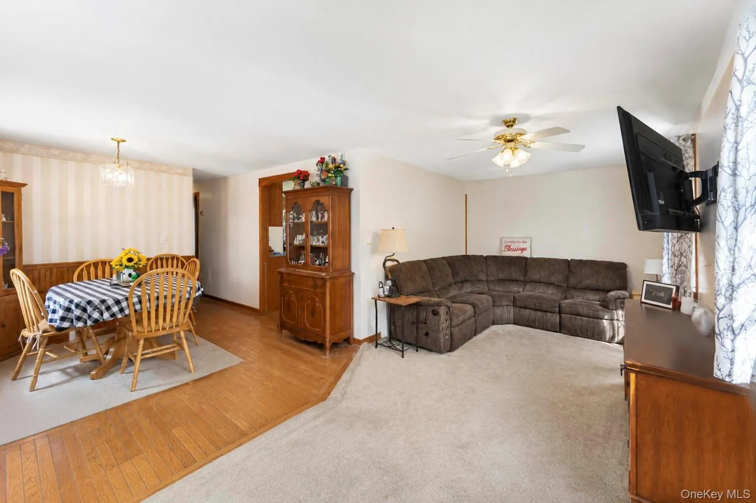 2600 Boisseau Avenue, Southold, NY, 3 Bedrooms Bedrooms, 8 Rooms Rooms,1 BathroomBathrooms,Residential,For Rent,Boisseau,0,1043112 2600 Boisseau Avenue, Southold, NY, 3 Bedrooms Bedrooms, 8 Rooms Rooms,1 BathroomBathrooms,Residential,For Rent,Boisseau,0,1043112
