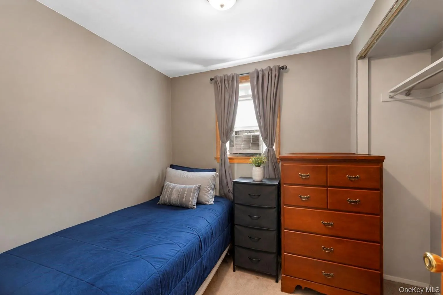 2600 Boisseau Avenue, Southold, NY, 3 Bedrooms Bedrooms, 8 Rooms Rooms,1 BathroomBathrooms,Residential,For Rent,Boisseau,0,1043112 2600 Boisseau Avenue, Southold, NY, 3 Bedrooms Bedrooms, 8 Rooms Rooms,1 BathroomBathrooms,Residential,For Rent,Boisseau,0,1043112