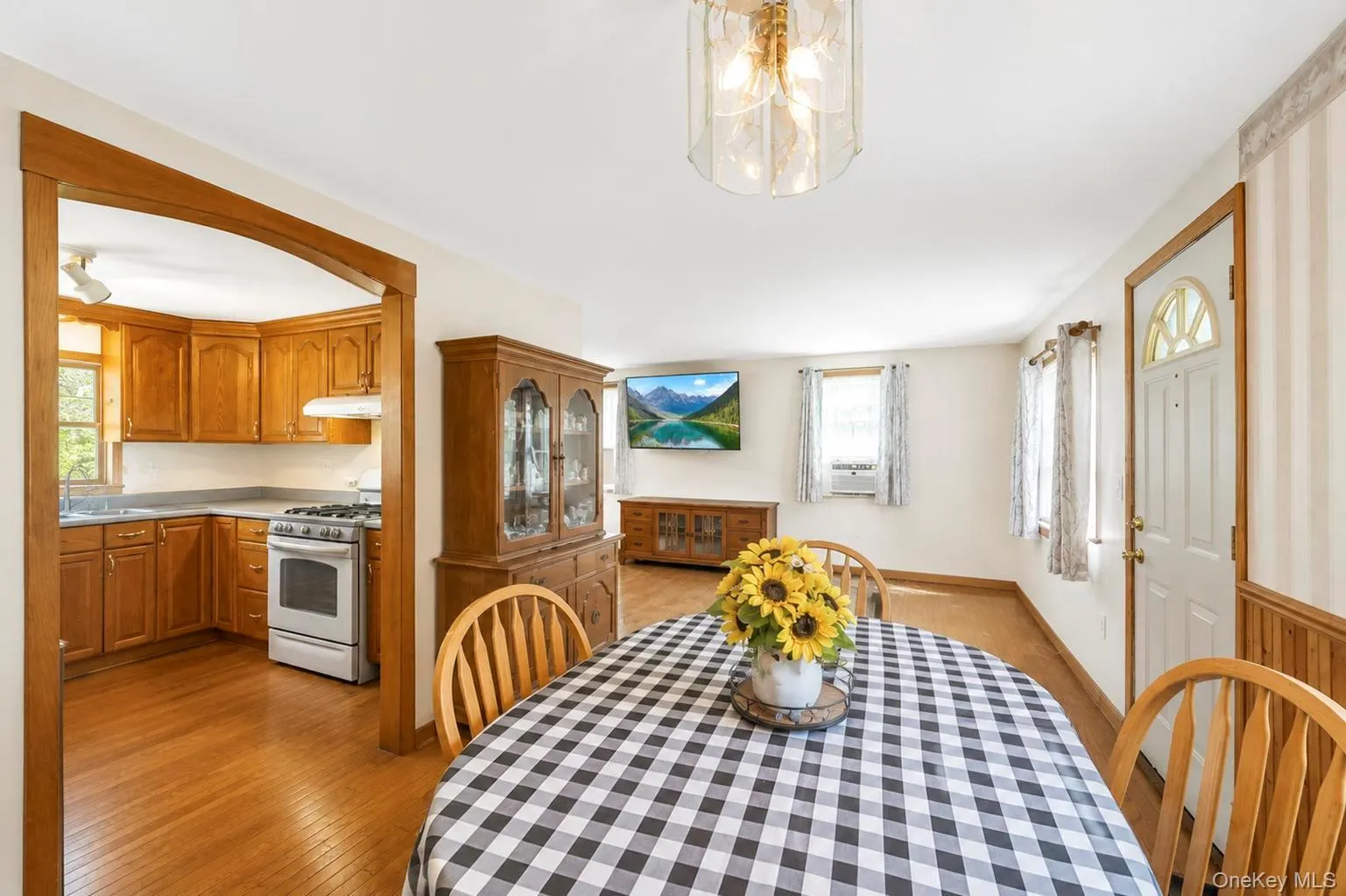 2600 Boisseau Avenue, Southold, NY, 3 Bedrooms Bedrooms, 8 Rooms Rooms,1 BathroomBathrooms,Residential,For Rent,Boisseau,0,1043112 2600 Boisseau Avenue, Southold, NY, 3 Bedrooms Bedrooms, 8 Rooms Rooms,1 BathroomBathrooms,Residential,For Rent,Boisseau,0,1043112