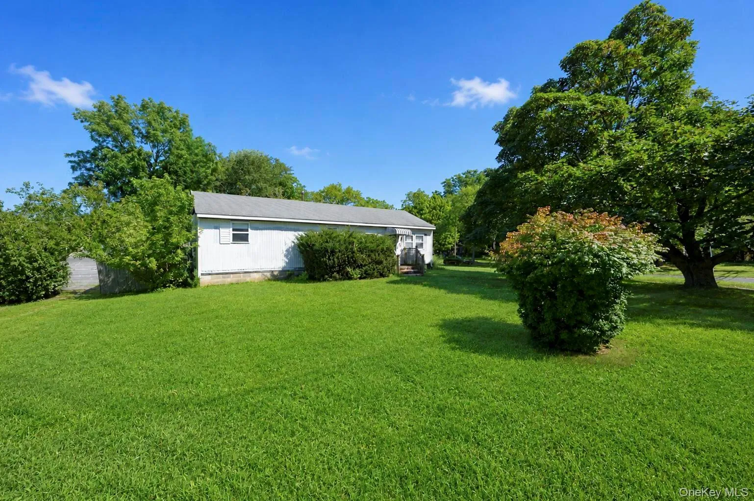 2600 Boisseau Avenue, Southold, NY, 3 Bedrooms Bedrooms, 8 Rooms Rooms,1 BathroomBathrooms,Residential,For Rent,Boisseau,0,1043112 2600 Boisseau Avenue, Southold, NY, 3 Bedrooms Bedrooms, 8 Rooms Rooms,1 BathroomBathrooms,Residential,For Rent,Boisseau,0,1043112