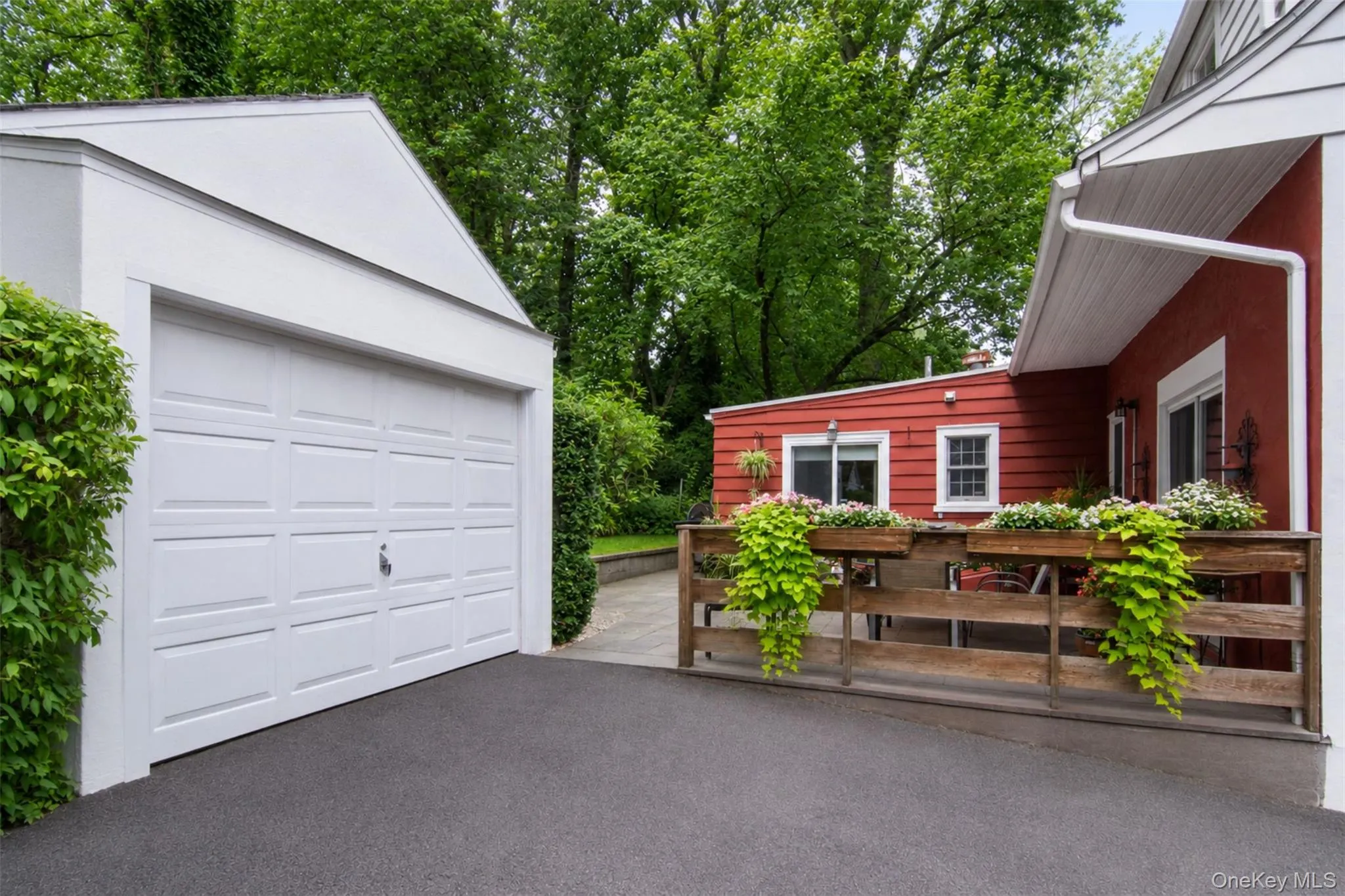 579 Manor Lane, Pelham, NY, 4 Bedrooms Bedrooms, 10 Rooms Rooms,3 BathroomsBathrooms,Residential,For Rent,Manor,0,1043116 579 Manor Lane, Pelham, NY, 4 Bedrooms Bedrooms, 10 Rooms Rooms,3 BathroomsBathrooms,Residential,For Rent,Manor,0,1043116