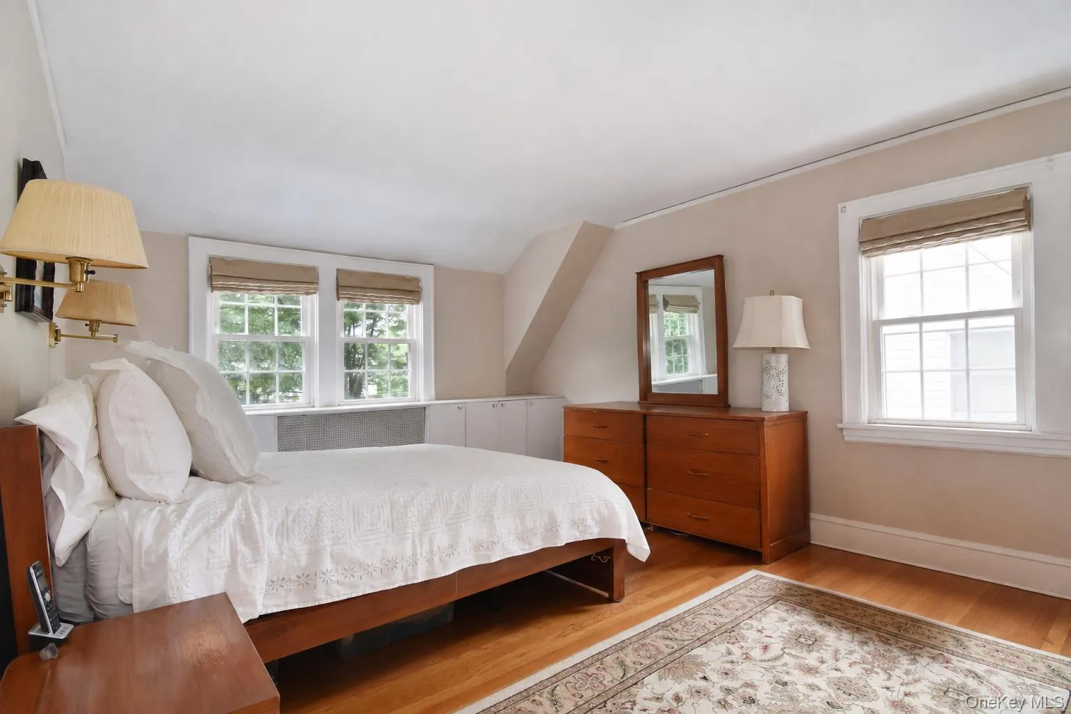 579 Manor Lane, Pelham, NY, 4 Bedrooms Bedrooms, 10 Rooms Rooms,3 BathroomsBathrooms,Residential,For Rent,Manor,0,1043116 579 Manor Lane, Pelham, NY, 4 Bedrooms Bedrooms, 10 Rooms Rooms,3 BathroomsBathrooms,Residential,For Rent,Manor,0,1043116