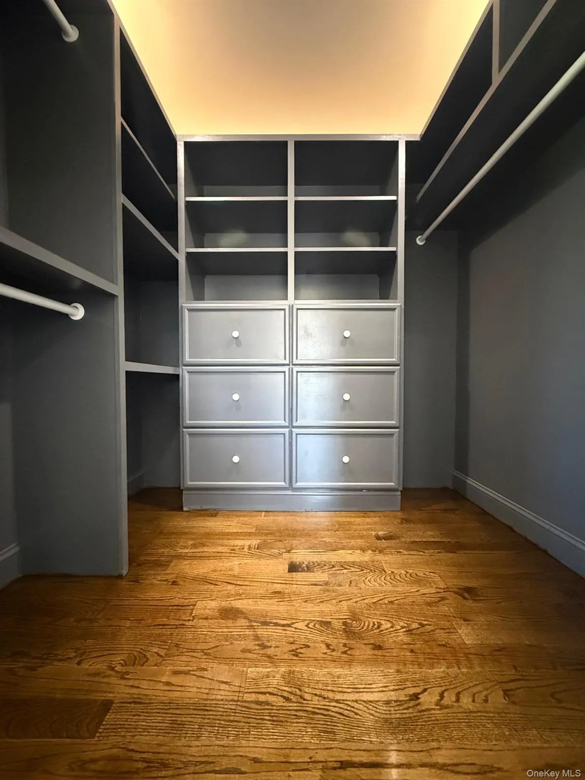 438 Von Elm Avenue, Hempstead, NY, 5 Bedrooms Bedrooms, 12 Rooms Rooms,4 BathroomsBathrooms,Residential,For Rent,Von Elm,0,1043118 438 Von Elm Avenue, Hempstead, NY, 5 Bedrooms Bedrooms, 12 Rooms Rooms,4 BathroomsBathrooms,Residential,For Rent,Von Elm,0,1043118