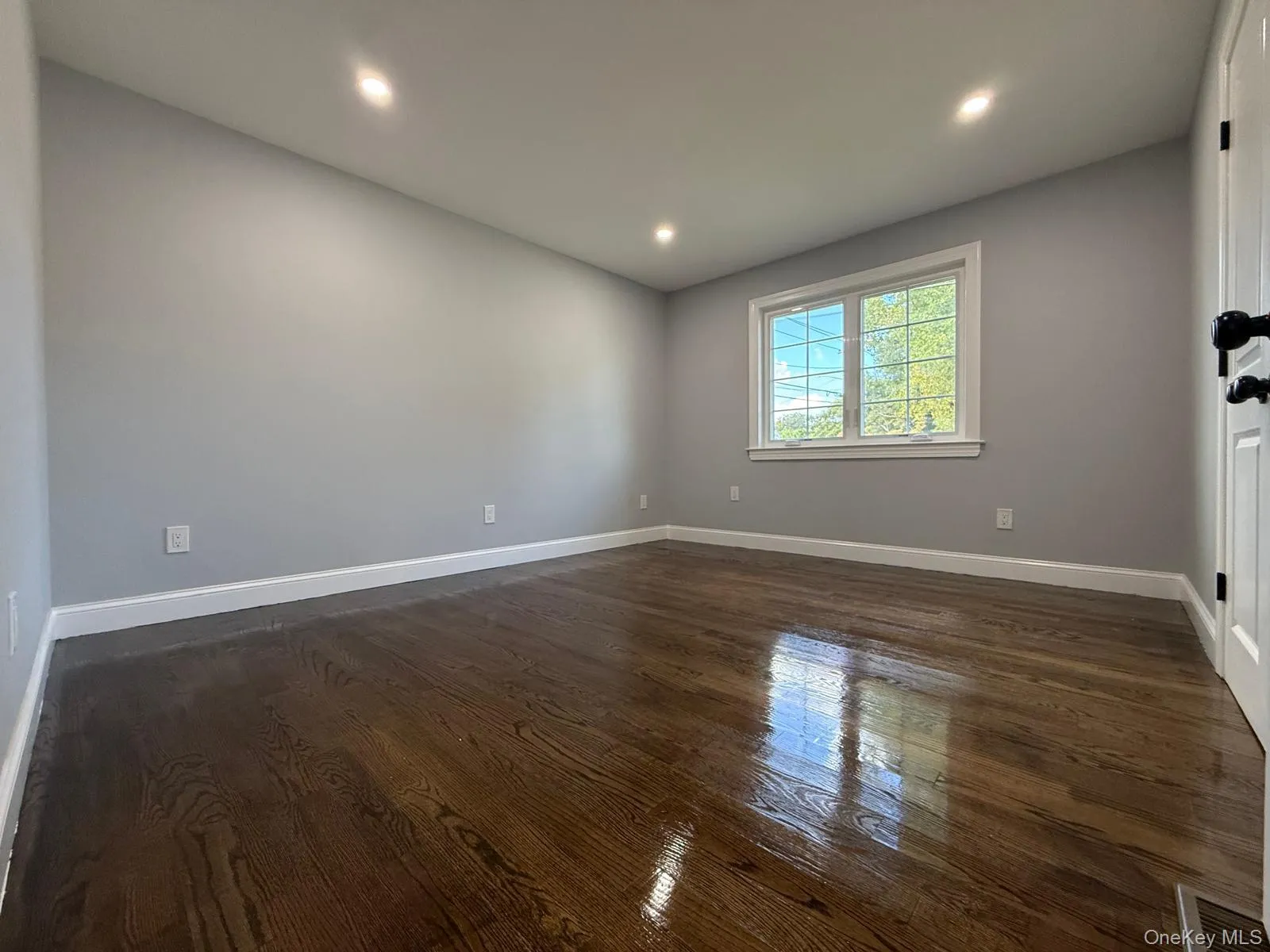 438 Von Elm Avenue, Hempstead, NY, 5 Bedrooms Bedrooms, 12 Rooms Rooms,4 BathroomsBathrooms,Residential,For Rent,Von Elm,0,1043118 438 Von Elm Avenue, Hempstead, NY, 5 Bedrooms Bedrooms, 12 Rooms Rooms,4 BathroomsBathrooms,Residential,For Rent,Von Elm,0,1043118