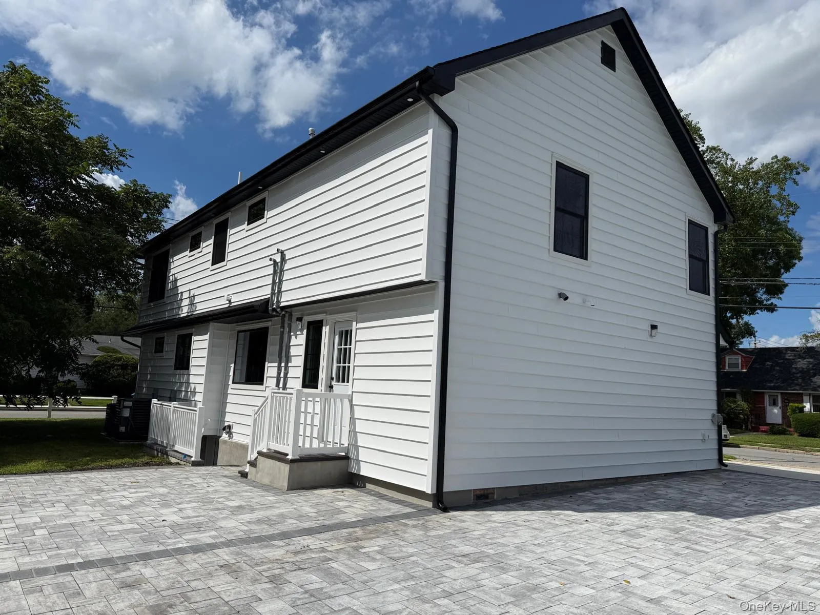 438 Von Elm Avenue, Hempstead, NY, 5 Bedrooms Bedrooms, 12 Rooms Rooms,4 BathroomsBathrooms,Residential,For Rent,Von Elm,0,1043118 438 Von Elm Avenue, Hempstead, NY, 5 Bedrooms Bedrooms, 12 Rooms Rooms,4 BathroomsBathrooms,Residential,For Rent,Von Elm,0,1043118