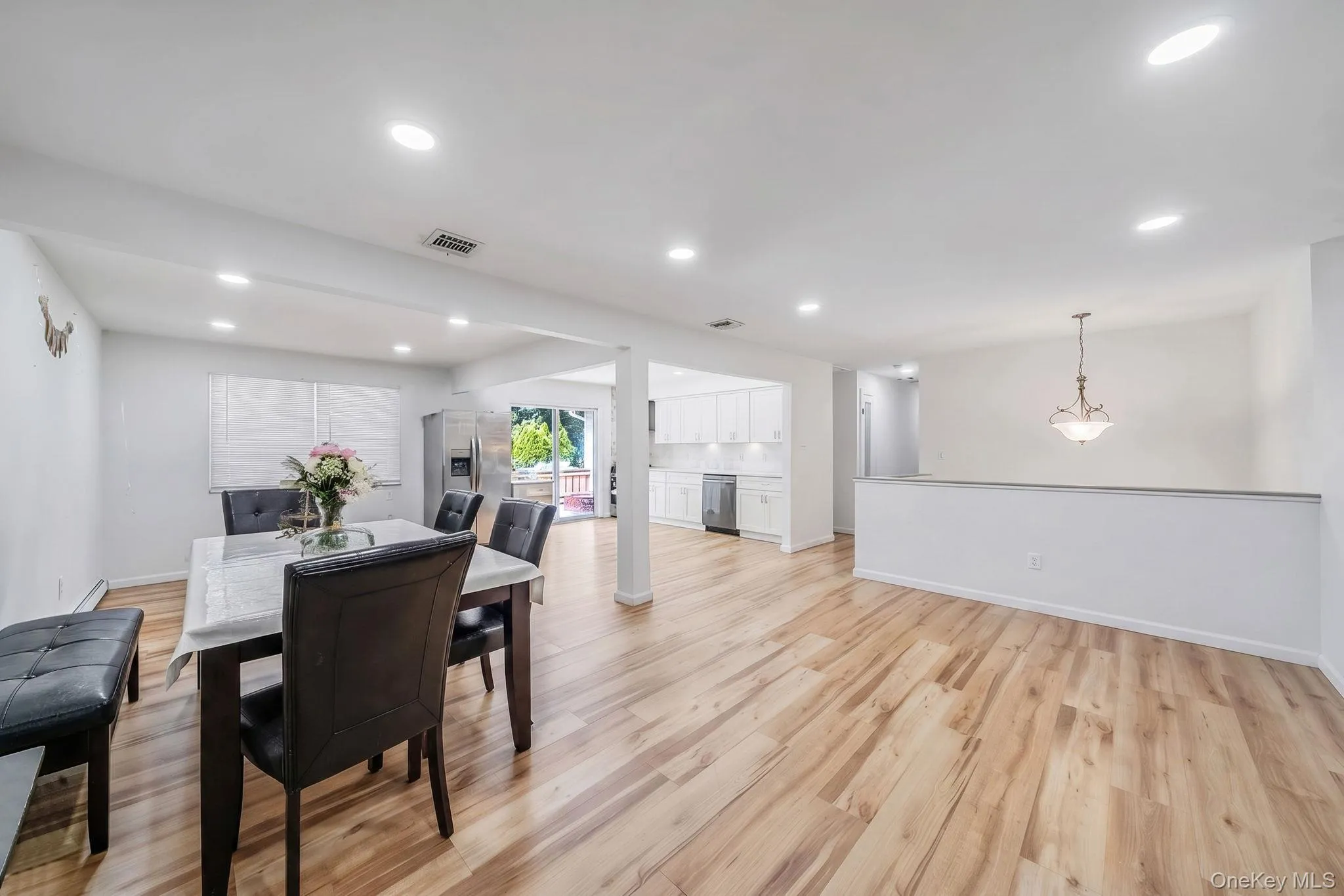 136 Woodhull Road, Huntington, NY, 5 Bedrooms Bedrooms, 12 Rooms Rooms,3 BathroomsBathrooms,Residential,For Rent,Woodhull,0,1043127 136 Woodhull Road, Huntington, NY, 5 Bedrooms Bedrooms, 12 Rooms Rooms,3 BathroomsBathrooms,Residential,For Rent,Woodhull,0,1043127