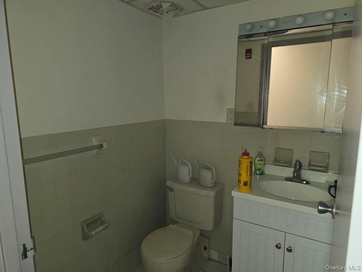 92-29 Queens Blvd, New York, NY, ,Commercial Lease,For Rent,Queens Blvd,0,1043129 92-29 Queens Blvd, New York, NY, ,Commercial Lease,For Rent,Queens Blvd,0,1043129