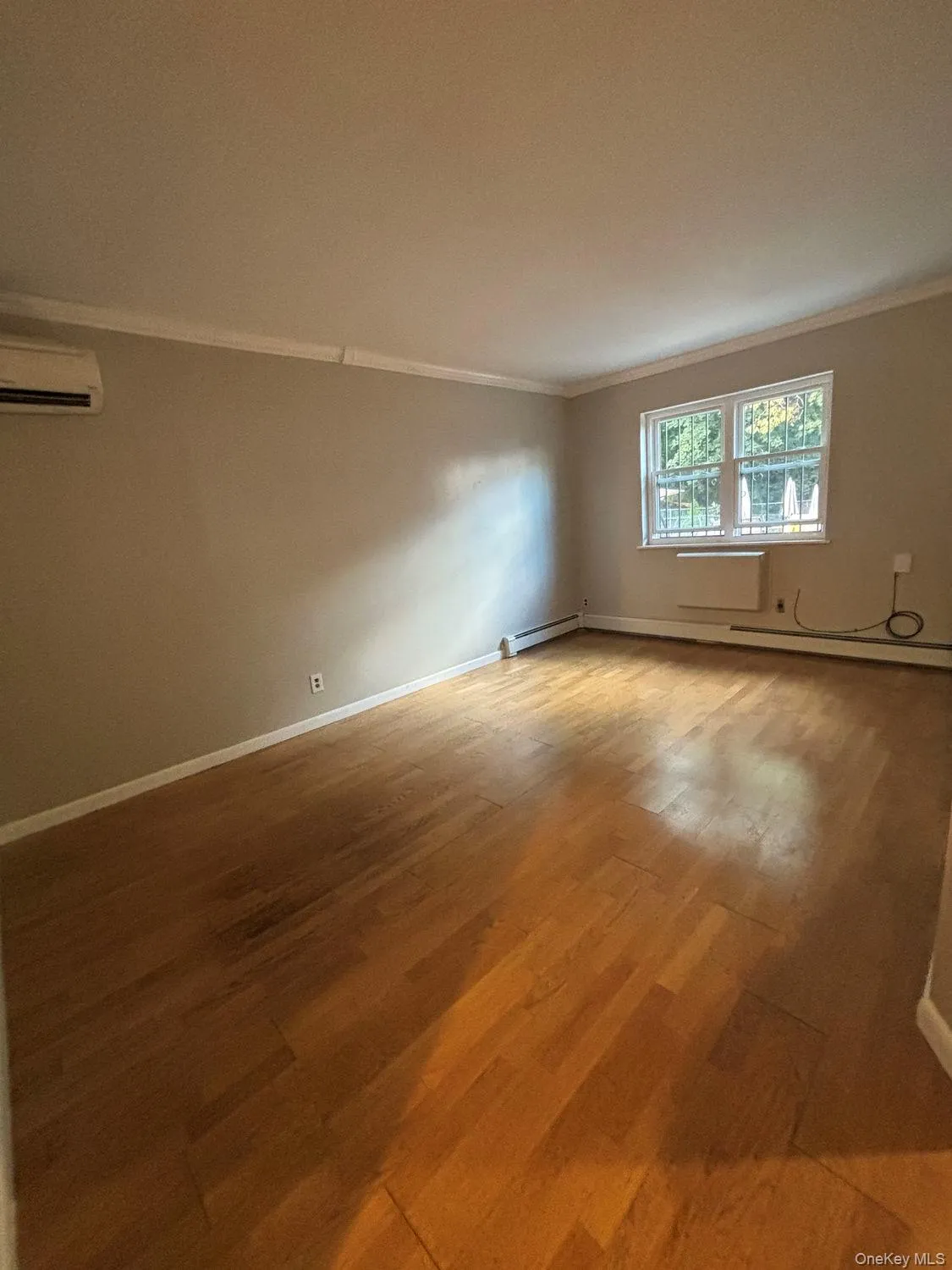 3454 Boller Avenue, New York, NY, 1 Bedroom Bedrooms, 5 Room Rooms,1 BathroomBathrooms,Residential Lease,For Rent,Boller,0,1043132 3454 Boller Avenue, New York, NY, 1 Bedroom Bedrooms, 5 Room Rooms,1 BathroomBathrooms,Residential Lease,For Rent,Boller,0,1043132