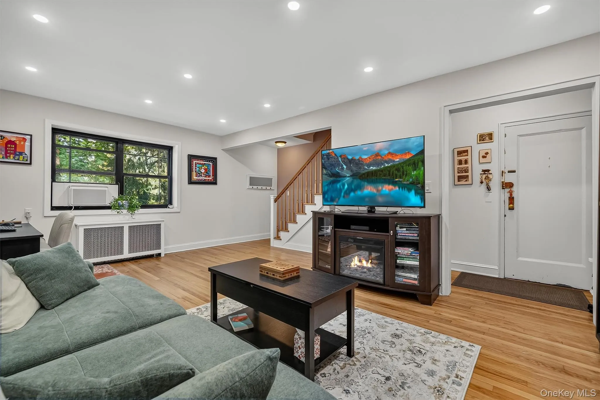 1243 California Road, Eastchester, NY, 2 Bedrooms Bedrooms, 5 Rooms Rooms,1 BathroomBathrooms,Residential,For Rent,California,0,1043135 1243 California Road, Eastchester, NY, 2 Bedrooms Bedrooms, 5 Rooms Rooms,1 BathroomBathrooms,Residential,For Rent,California,0,1043135