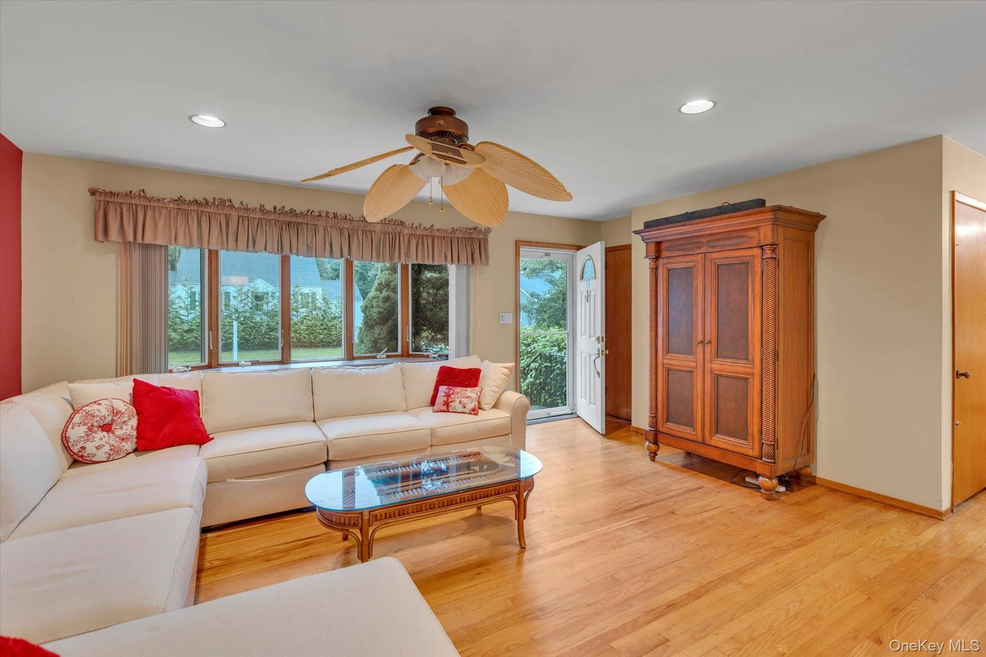 89 25th Street, Huntington, NY, 3 Bedrooms Bedrooms, 7 Rooms Rooms,2 BathroomsBathrooms,Residential,For Rent,25th,0,1043136 89 25th Street, Huntington, NY, 3 Bedrooms Bedrooms, 7 Rooms Rooms,2 BathroomsBathrooms,Residential,For Rent,25th,0,1043136