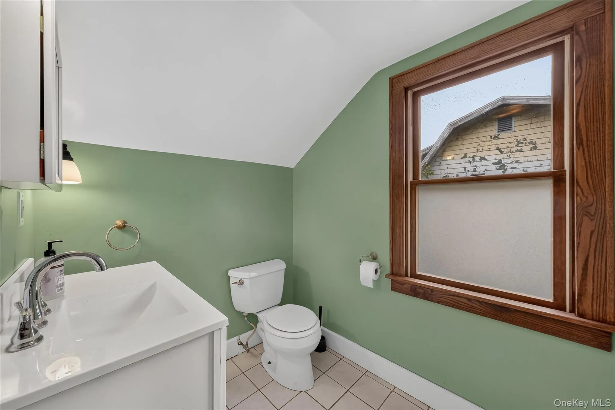 71 North Road, Lloyd, NY, 3 Bedrooms Bedrooms, 7 Rooms Rooms,1 BathroomBathrooms,Residential,For Rent,North,0,1043137 71 North Road, Lloyd, NY, 3 Bedrooms Bedrooms, 7 Rooms Rooms,1 BathroomBathrooms,Residential,For Rent,North,0,1043137