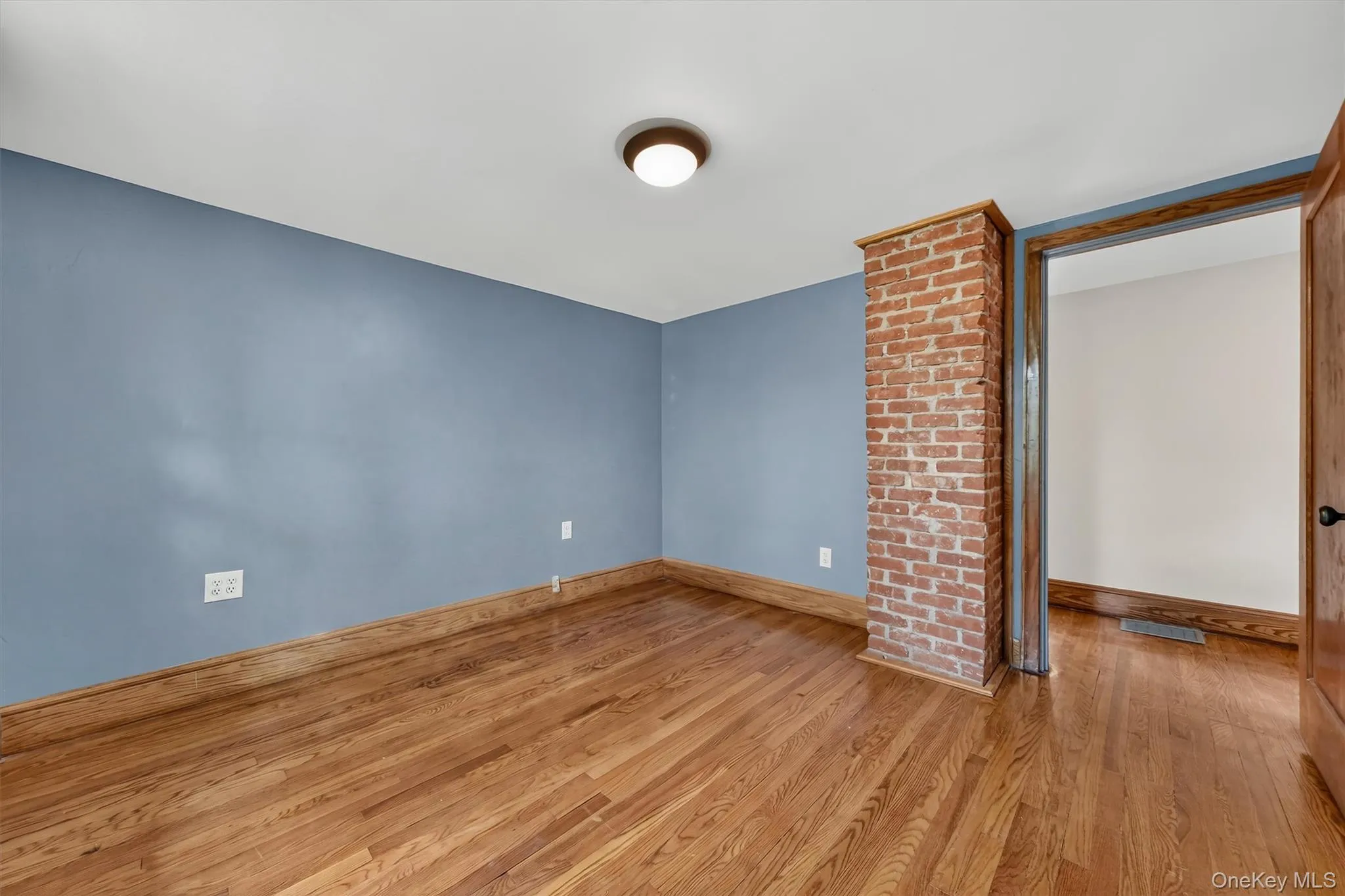 71 North Road, Lloyd, NY, 3 Bedrooms Bedrooms, 7 Rooms Rooms,1 BathroomBathrooms,Residential,For Rent,North,0,1043137 71 North Road, Lloyd, NY, 3 Bedrooms Bedrooms, 7 Rooms Rooms,1 BathroomBathrooms,Residential,For Rent,North,0,1043137