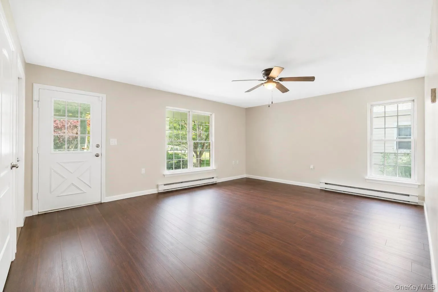 232 Belfast Lane, Brookhaven, NY, 2 Bedrooms Bedrooms, 5 Rooms Rooms,2 BathroomsBathrooms,Residential,For Rent,Belfast,0,1043139 232 Belfast Lane, Brookhaven, NY, 2 Bedrooms Bedrooms, 5 Rooms Rooms,2 BathroomsBathrooms,Residential,For Rent,Belfast,0,1043139