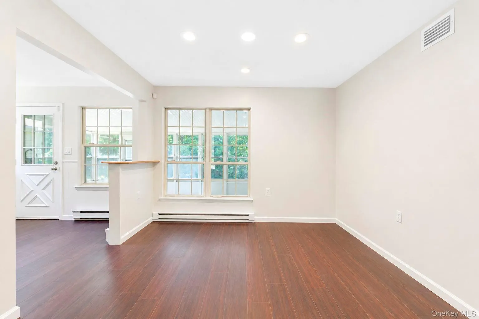 232 Belfast Lane, Brookhaven, NY, 2 Bedrooms Bedrooms, 5 Rooms Rooms,2 BathroomsBathrooms,Residential,For Rent,Belfast,0,1043139 232 Belfast Lane, Brookhaven, NY, 2 Bedrooms Bedrooms, 5 Rooms Rooms,2 BathroomsBathrooms,Residential,For Rent,Belfast,0,1043139