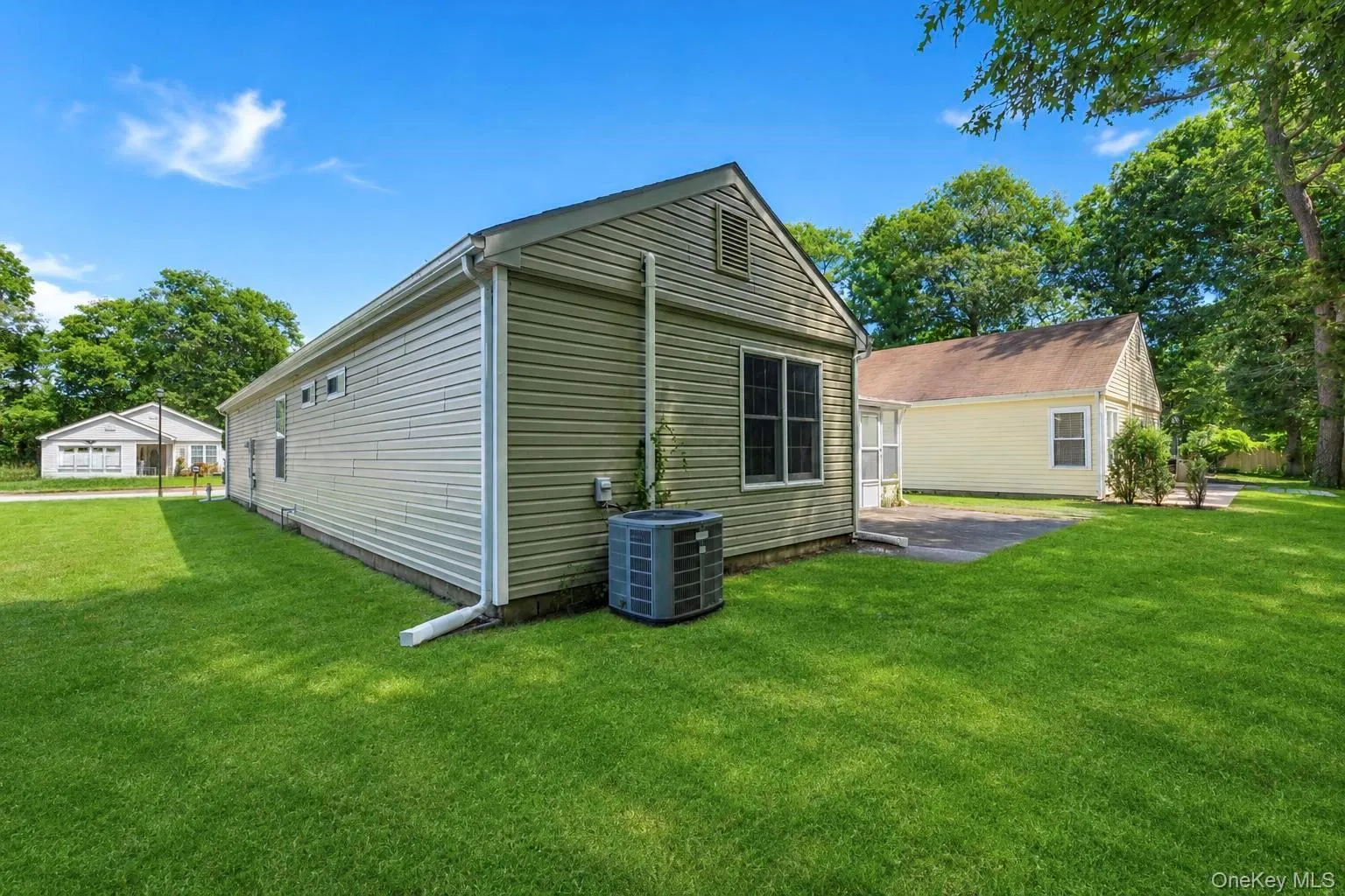 232 Belfast Lane, Brookhaven, NY, 2 Bedrooms Bedrooms, 5 Rooms Rooms,2 BathroomsBathrooms,Residential,For Rent,Belfast,0,1043139 232 Belfast Lane, Brookhaven, NY, 2 Bedrooms Bedrooms, 5 Rooms Rooms,2 BathroomsBathrooms,Residential,For Rent,Belfast,0,1043139