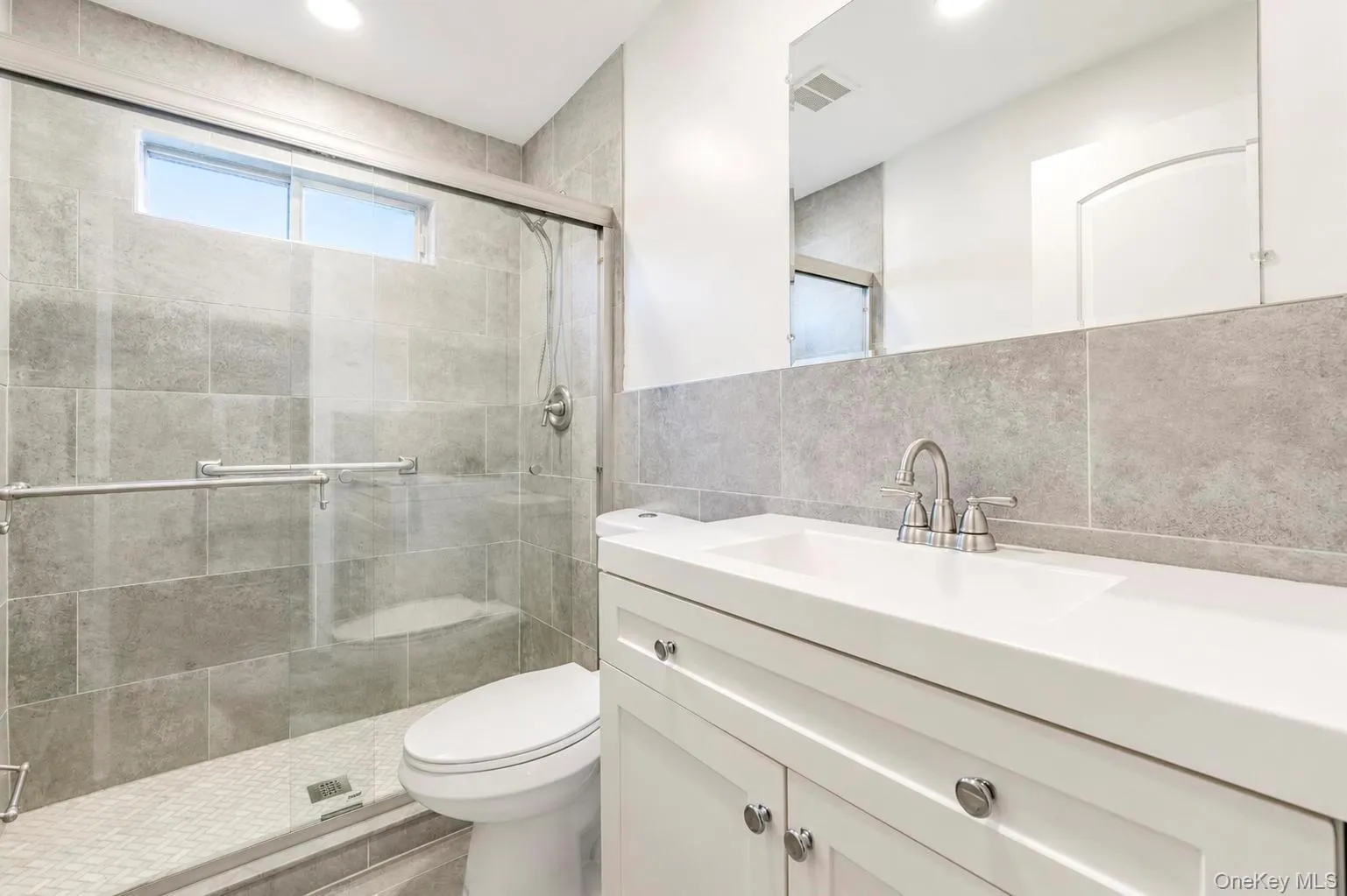 232 Belfast Lane, Brookhaven, NY, 2 Bedrooms Bedrooms, 5 Rooms Rooms,2 BathroomsBathrooms,Residential,For Rent,Belfast,0,1043139 232 Belfast Lane, Brookhaven, NY, 2 Bedrooms Bedrooms, 5 Rooms Rooms,2 BathroomsBathrooms,Residential,For Rent,Belfast,0,1043139