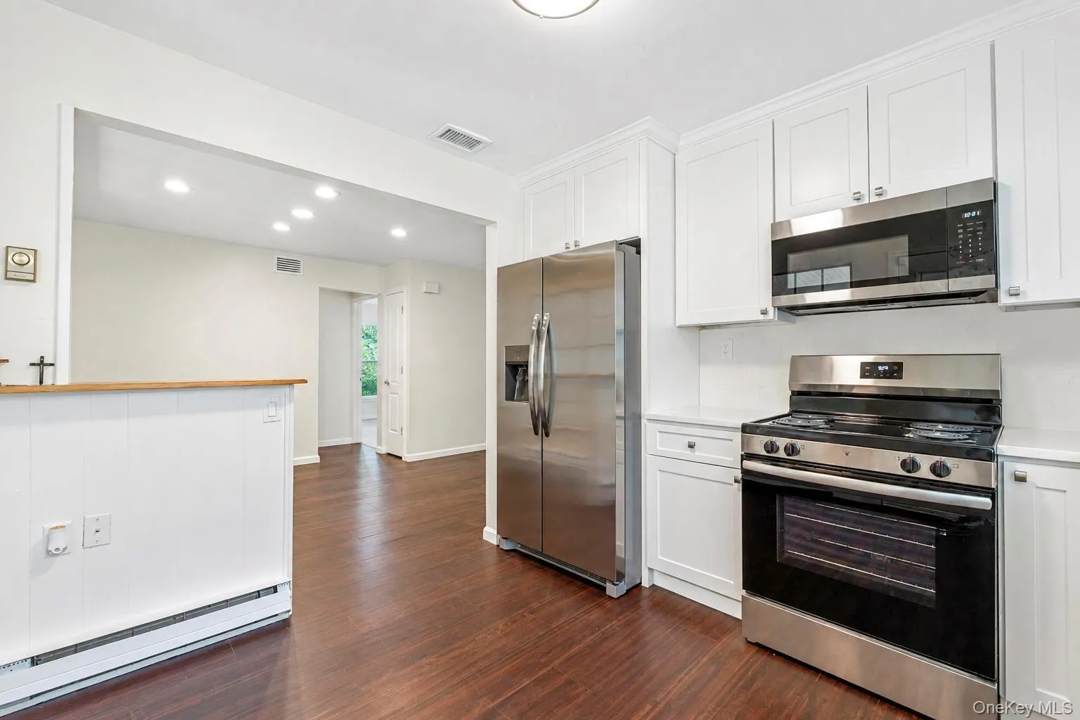 232 Belfast Lane, Brookhaven, NY, 2 Bedrooms Bedrooms, 5 Rooms Rooms,2 BathroomsBathrooms,Residential,For Rent,Belfast,0,1043139 232 Belfast Lane, Brookhaven, NY, 2 Bedrooms Bedrooms, 5 Rooms Rooms,2 BathroomsBathrooms,Residential,For Rent,Belfast,0,1043139