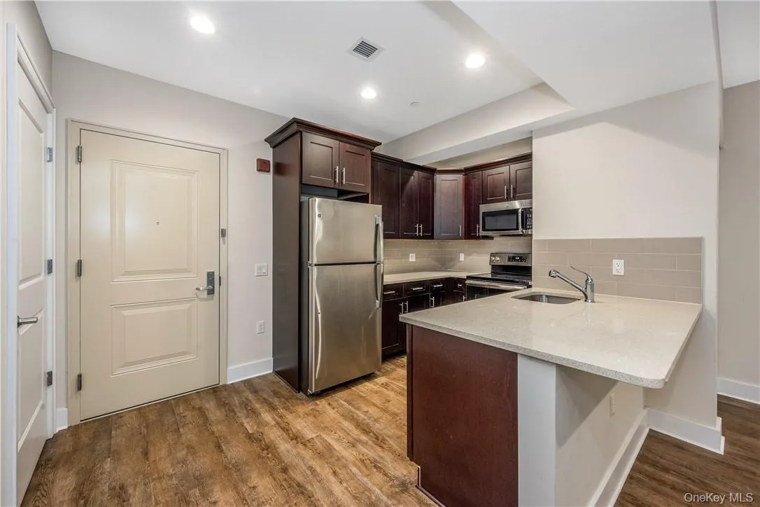 40 Jackson Avenue, Eastchester, NY, 2 Bedrooms Bedrooms, 4 Rooms Rooms,2 BathroomsBathrooms,Residential Lease,For Rent,Jackson,0,1043142 40 Jackson Avenue, Eastchester, NY, 2 Bedrooms Bedrooms, 4 Rooms Rooms,2 BathroomsBathrooms,Residential Lease,For Rent,Jackson,0,1043142