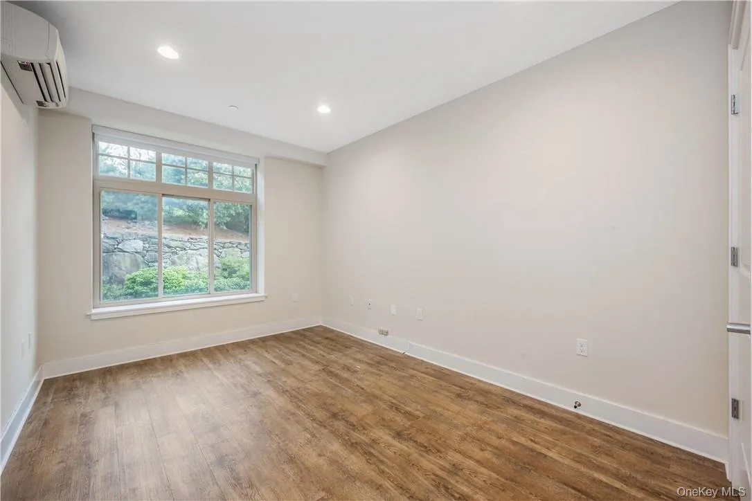 2nd Bedroom 2nd Bedroom