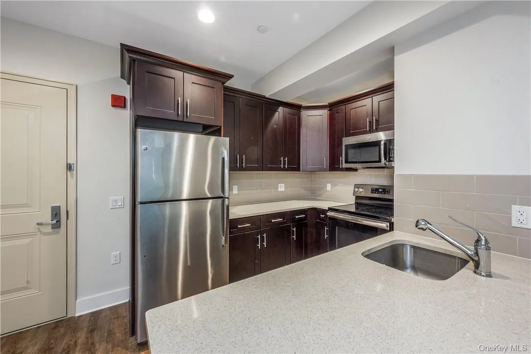 40 Jackson Avenue, Eastchester, NY, 2 Bedrooms Bedrooms, 4 Rooms Rooms,2 BathroomsBathrooms,Residential Lease,For Rent,Jackson,0,1043142 40 Jackson Avenue, Eastchester, NY, 2 Bedrooms Bedrooms, 4 Rooms Rooms,2 BathroomsBathrooms,Residential Lease,For Rent,Jackson,0,1043142
