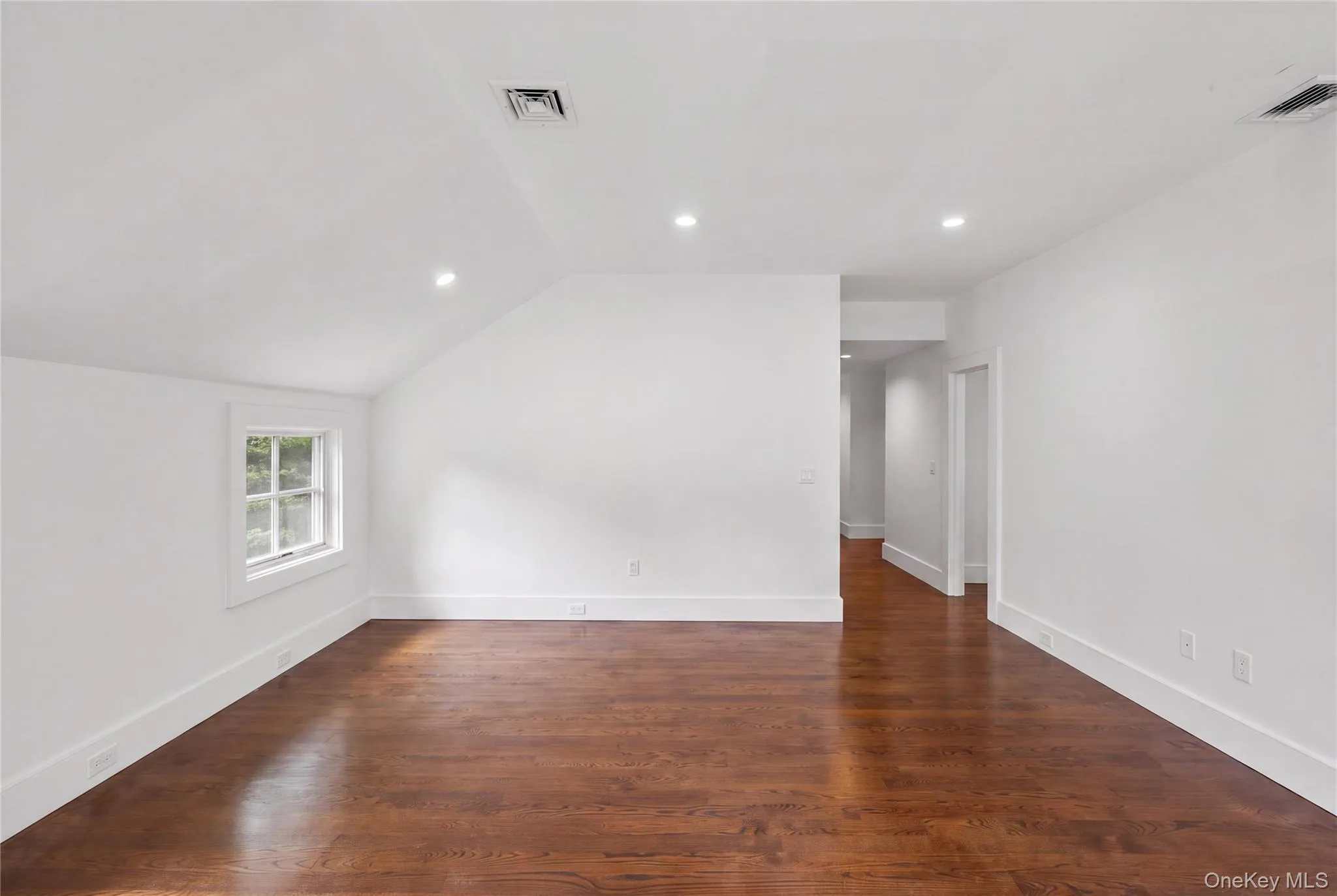 18 Green Meadow Lane, Huntington, NY, 5 Bedrooms Bedrooms, 9 Rooms Rooms,3 BathroomsBathrooms,Residential,For Rent,Green Meadow,0,1043143 18 Green Meadow Lane, Huntington, NY, 5 Bedrooms Bedrooms, 9 Rooms Rooms,3 BathroomsBathrooms,Residential,For Rent,Green Meadow,0,1043143