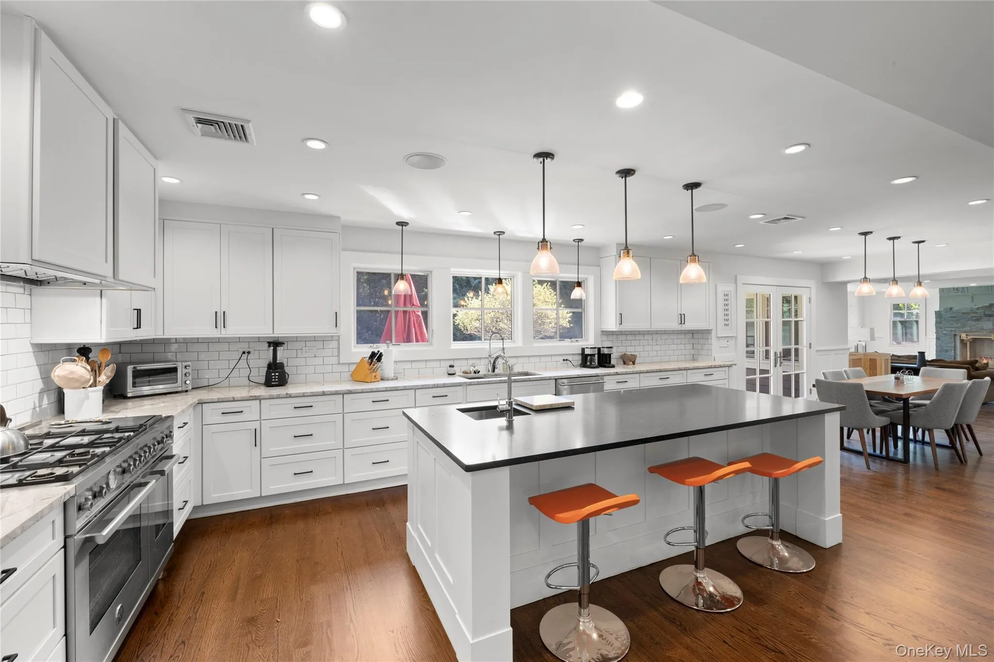 18 Green Meadow Lane, Huntington, NY, 5 Bedrooms Bedrooms, 9 Rooms Rooms,3 BathroomsBathrooms,Residential,For Rent,Green Meadow,0,1043143 18 Green Meadow Lane, Huntington, NY, 5 Bedrooms Bedrooms, 9 Rooms Rooms,3 BathroomsBathrooms,Residential,For Rent,Green Meadow,0,1043143