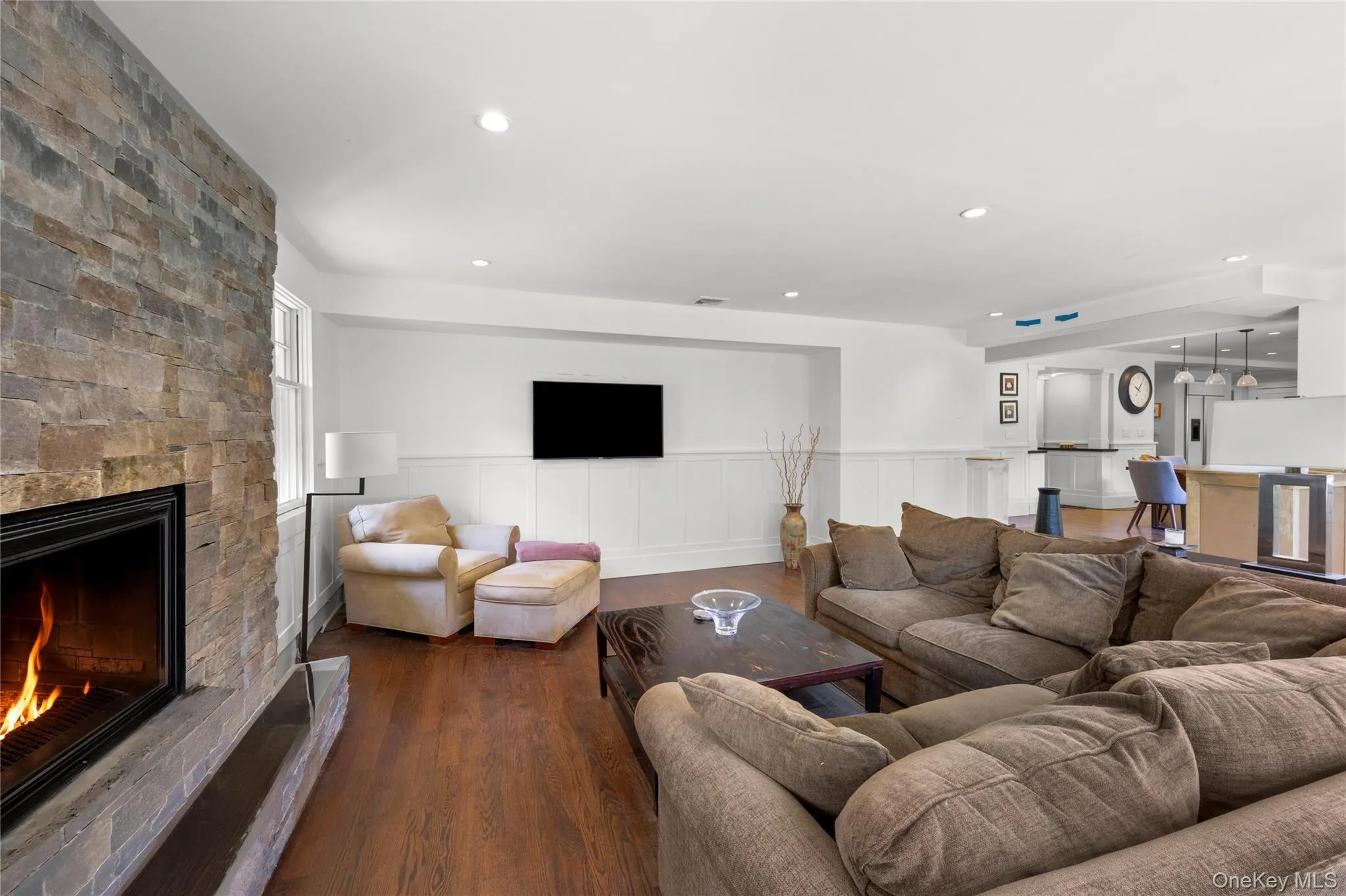 18 Green Meadow Lane, Huntington, NY, 5 Bedrooms Bedrooms, 9 Rooms Rooms,3 BathroomsBathrooms,Residential,For Rent,Green Meadow,0,1043143 18 Green Meadow Lane, Huntington, NY, 5 Bedrooms Bedrooms, 9 Rooms Rooms,3 BathroomsBathrooms,Residential,For Rent,Green Meadow,0,1043143