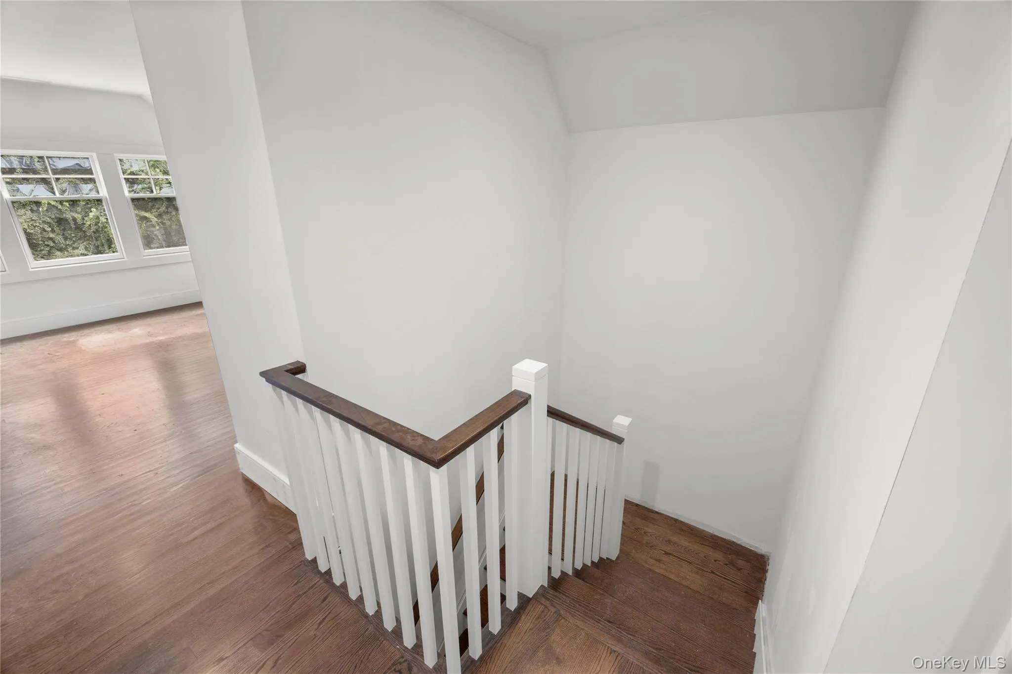 18 Green Meadow Lane, Huntington, NY, 5 Bedrooms Bedrooms, 9 Rooms Rooms,3 BathroomsBathrooms,Residential,For Rent,Green Meadow,0,1043143 18 Green Meadow Lane, Huntington, NY, 5 Bedrooms Bedrooms, 9 Rooms Rooms,3 BathroomsBathrooms,Residential,For Rent,Green Meadow,0,1043143