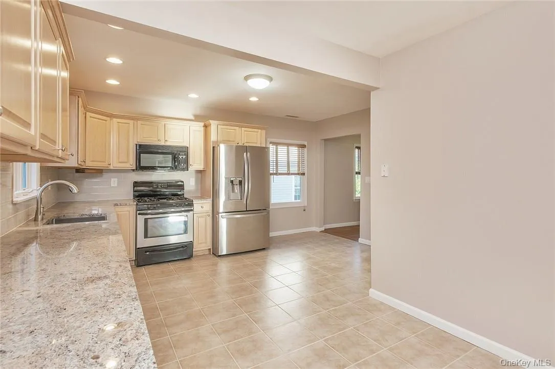 29 Orchard Street, Eastchester, NY, 2 Bedrooms Bedrooms, 5 Rooms Rooms,2 BathroomsBathrooms,Residential Lease,For Rent,Orchard,0,1043145 29 Orchard Street, Eastchester, NY, 2 Bedrooms Bedrooms, 5 Rooms Rooms,2 BathroomsBathrooms,Residential Lease,For Rent,Orchard,0,1043145
