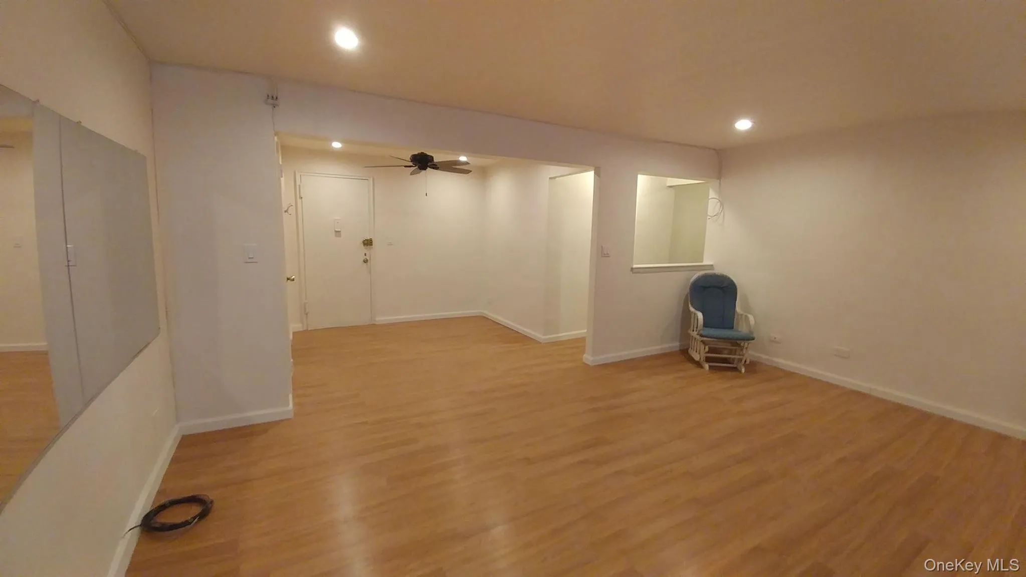 4107 Bowne Street, New York, NY, 1 Bedroom Bedrooms, 4 Room Rooms,1 BathroomBathrooms,Residential Lease,For Rent,Bowne,0,1043146 4107 Bowne Street, New York, NY, 1 Bedroom Bedrooms, 4 Room Rooms,1 BathroomBathrooms,Residential Lease,For Rent,Bowne,0,1043146