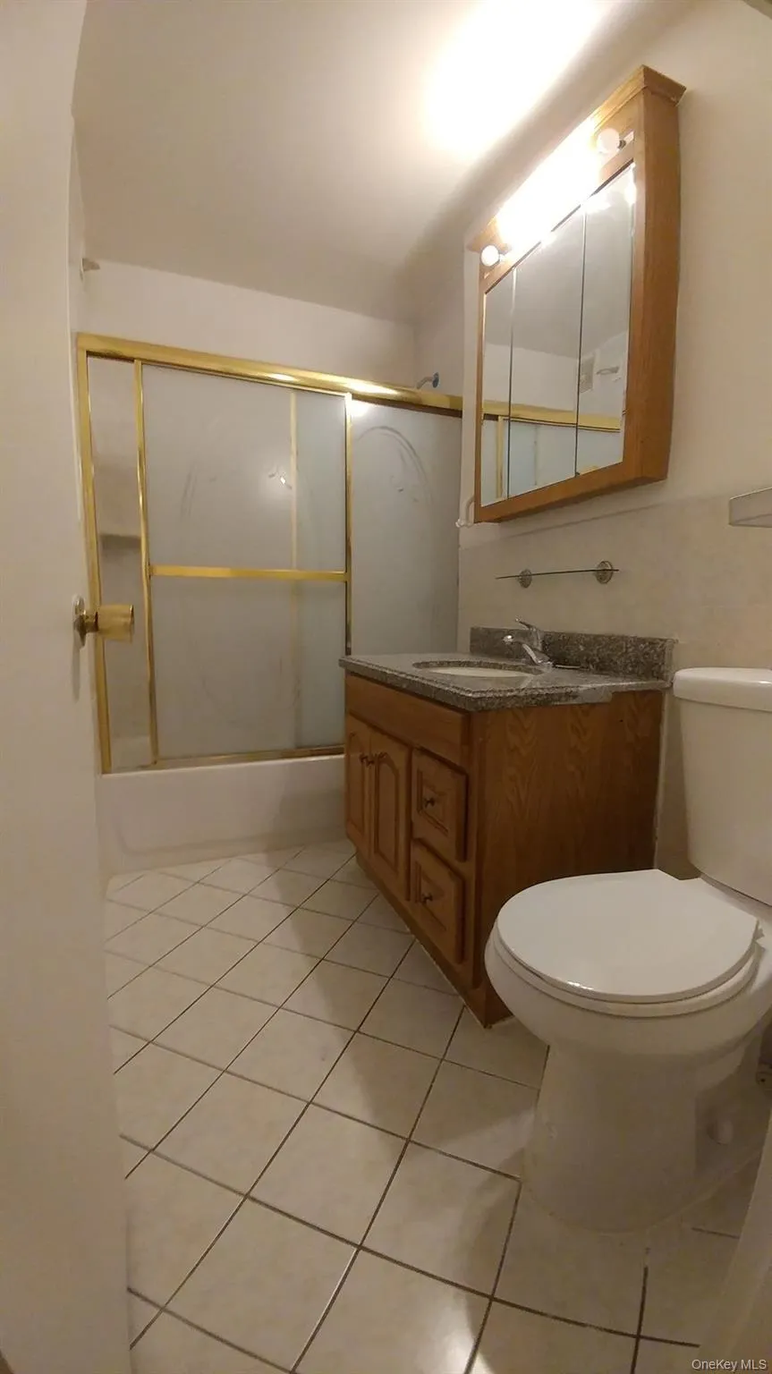 4107 Bowne Street, New York, NY, 1 Bedroom Bedrooms, 4 Room Rooms,1 BathroomBathrooms,Residential Lease,For Rent,Bowne,0,1043146 4107 Bowne Street, New York, NY, 1 Bedroom Bedrooms, 4 Room Rooms,1 BathroomBathrooms,Residential Lease,For Rent,Bowne,0,1043146