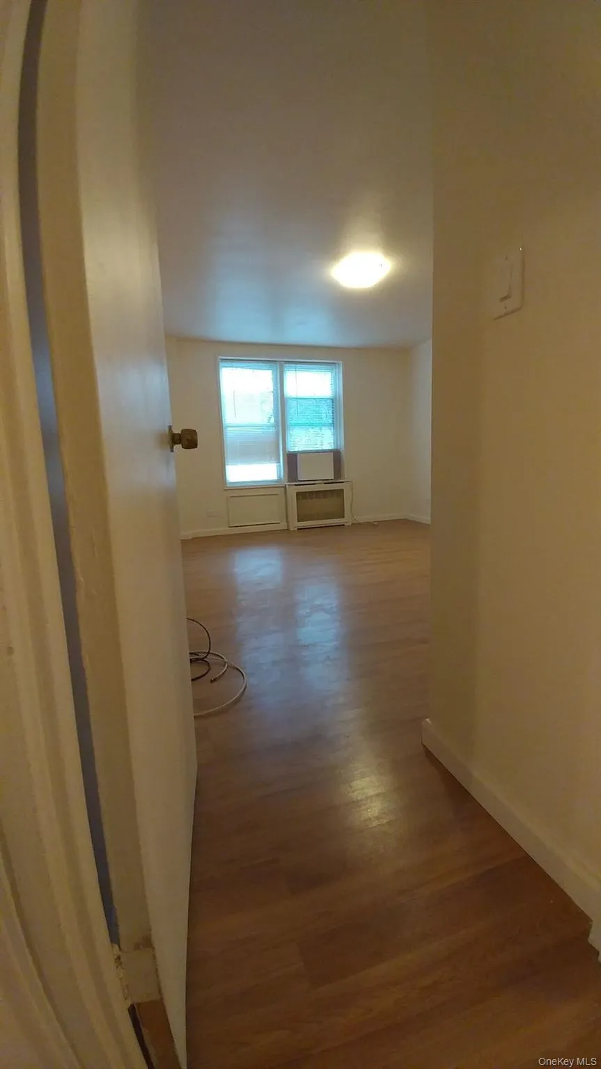 4107 Bowne Street, New York, NY, 1 Bedroom Bedrooms, 4 Room Rooms,1 BathroomBathrooms,Residential Lease,For Rent,Bowne,0,1043146 4107 Bowne Street, New York, NY, 1 Bedroom Bedrooms, 4 Room Rooms,1 BathroomBathrooms,Residential Lease,For Rent,Bowne,0,1043146