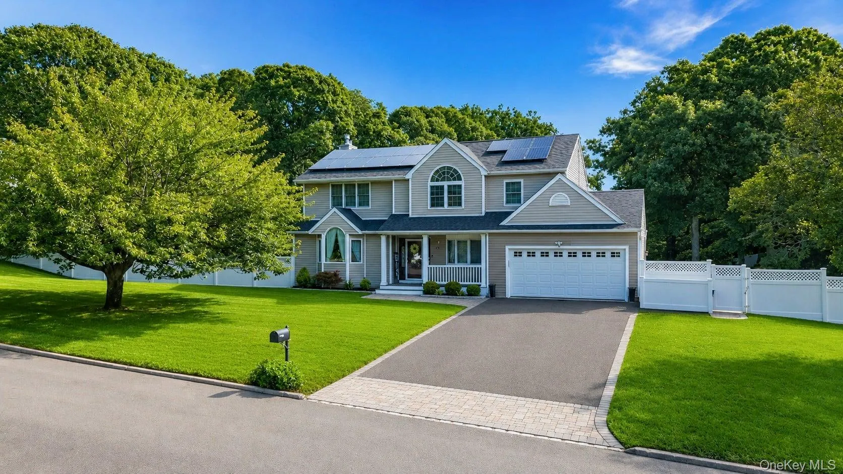 48 Foxboro Avenue, Brookhaven, NY, 4 Bedrooms Bedrooms, 8 Rooms Rooms,3 BathroomsBathrooms,Residential,For Rent,Foxboro,0,1043148 48 Foxboro Avenue, Brookhaven, NY, 4 Bedrooms Bedrooms, 8 Rooms Rooms,3 BathroomsBathrooms,Residential,For Rent,Foxboro,0,1043148